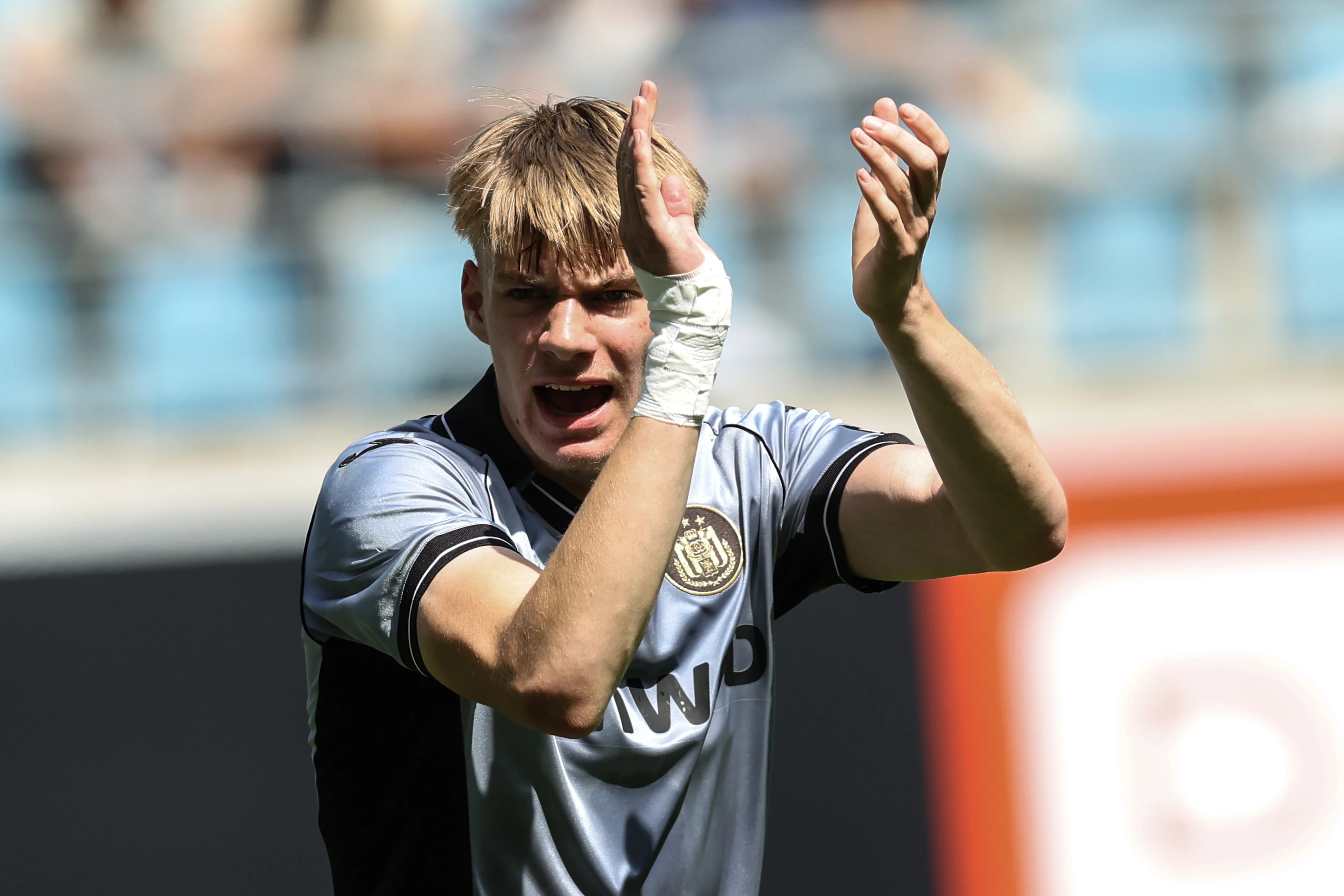 Anderlecht's Nathan De Cat pictured during a soccer match between KAA Gent and RSC Anderlecht, Sunday 10 May 2026 in Gent, on the seventh day of the Champion's Play-offs of the 2025-2026 'Jupiler Pro League' first division of the Belgian championship. BELGA PHOTO BRUNO FAHY