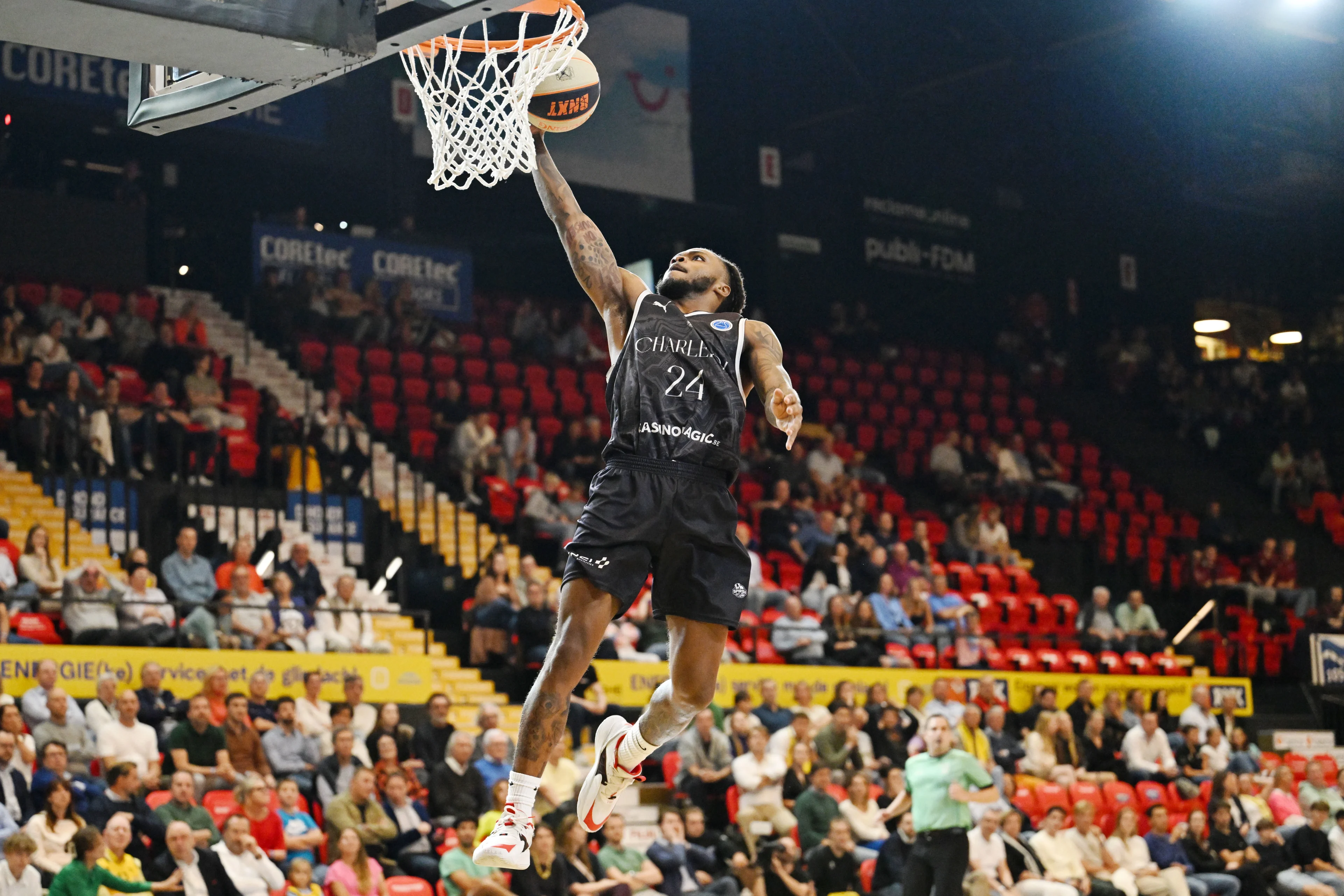 Spirou's Cobe Williams pictured in action during a basketball match between BC Oostende and Spirou Charleroi, Saturday 14 September 2024 in Oostende, on day 1 of the 'BNXT League' Belgian/ Dutch first division basket championship. BELGA PHOTO MAARTEN STRAETEMANS