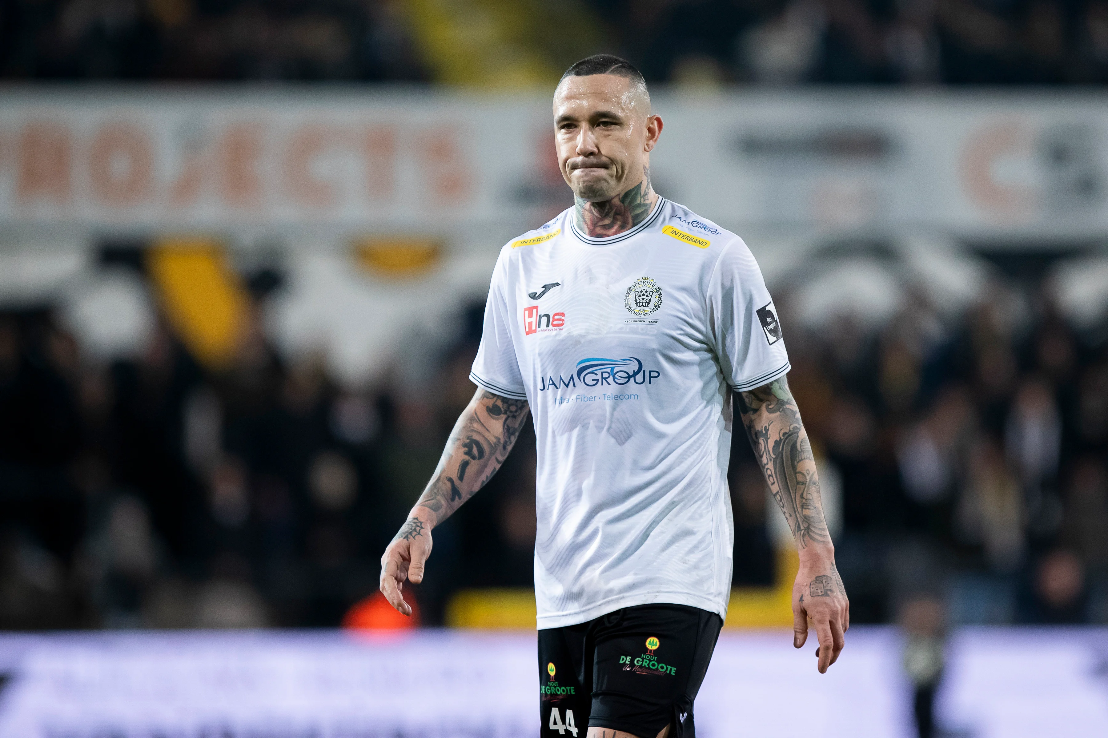 Lokeren's Radja Nainggolan pictured during a soccer match between KSC Lokeren-Temse and Club NXT, Saturday 22 February 2025 in Lokeren, on day 23 of the 2024-2025 'Challenger Pro League' 1B second division of the Belgian championship. BELGA PHOTO KRISTOF VAN ACCOM