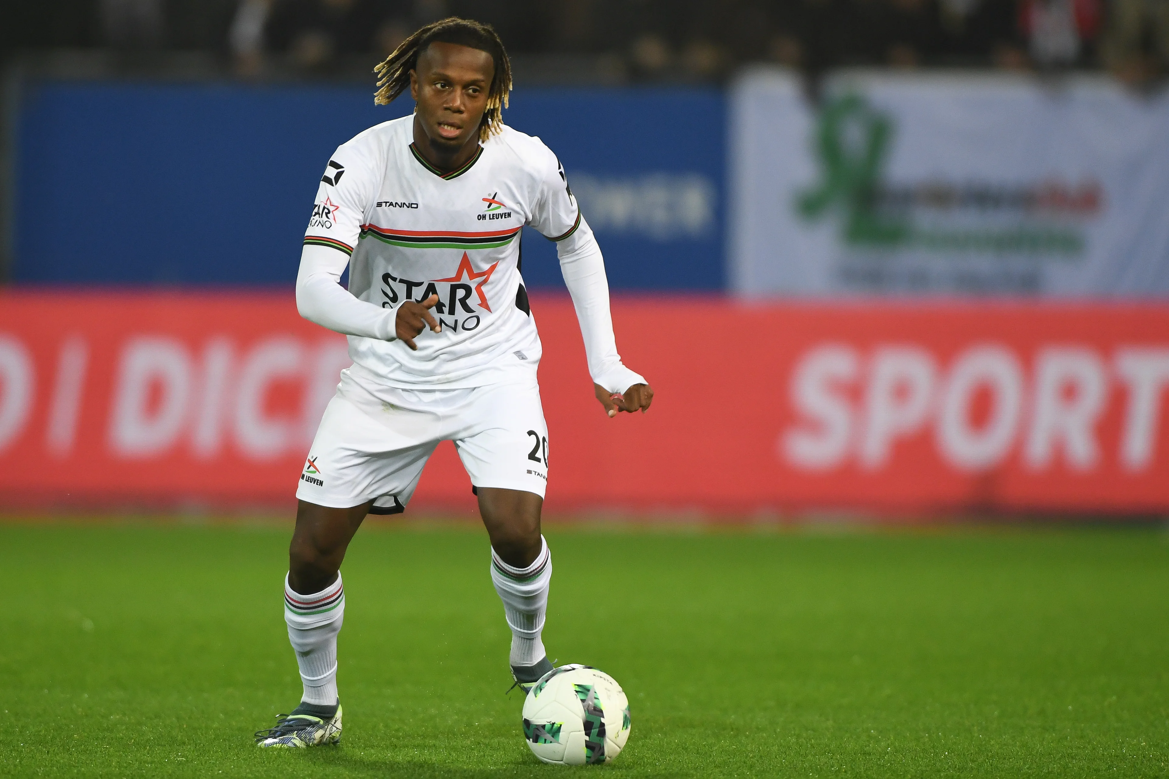 OHL's Hamza Mendyl pictured in action during a soccer game between JPL club Oud-Heverlee Leuven and second division club RFC Seraing, Wednesday 30 October 2024 in Heverlee, in the round 1 of 16 of the 'Croky Cup' Belgian soccer cup. BELGA PHOTO JILL DELSAUX