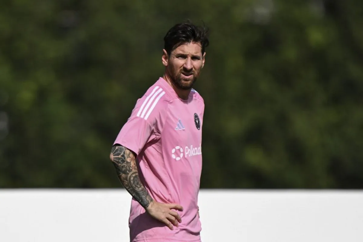 Inter Miami's Argentine forward #10 Lionel Messi gestures during a training session on the eve of the Club World Cup 2025 Group A football match between Egypt's Al-Ahly and US Inter Miami at Inter Miami CF Training Centre, Fort Lauderdale, Florida on June 13, 2025. PATRICIA DE MELO MOREIRA / AFP