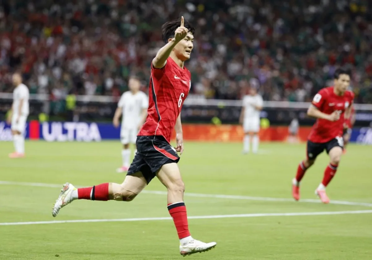 South Korea's midfielder #06 Hwang In-beom celebrates scoring his team's first goal during the 2026 World Cup Group A football match between South Korea and the Czech Republic at the Guadalajara Stadium in Zapopan on June 11, 2026. Ulises RUIZ / AFP