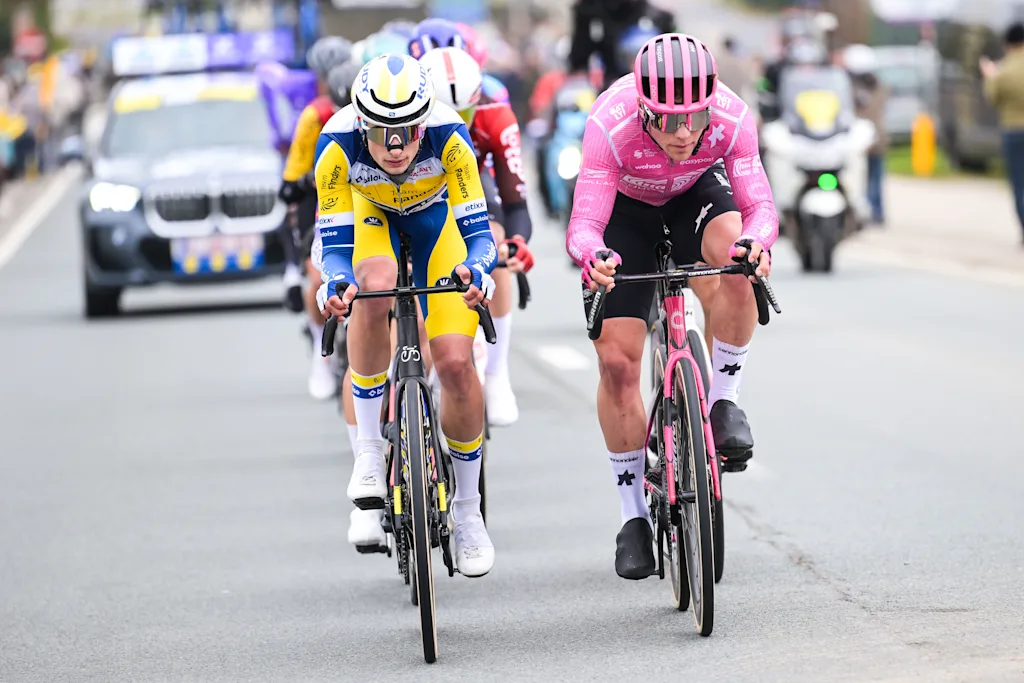 Belgian Victor Vercouillie of Team Flanders-Baloise and American Luke Lamperti of EF Education-EasyPost pictured in action during the men's race of the 'Ronde van Vlaanderen/ Tour des Flandres/ Tour of Flanders' UCI WorldTour one day cycling race, 278 km from Antwerp to Oudenaarde, Sunday 05 April 2026. BELGA PHOTO DAVID PINTENS