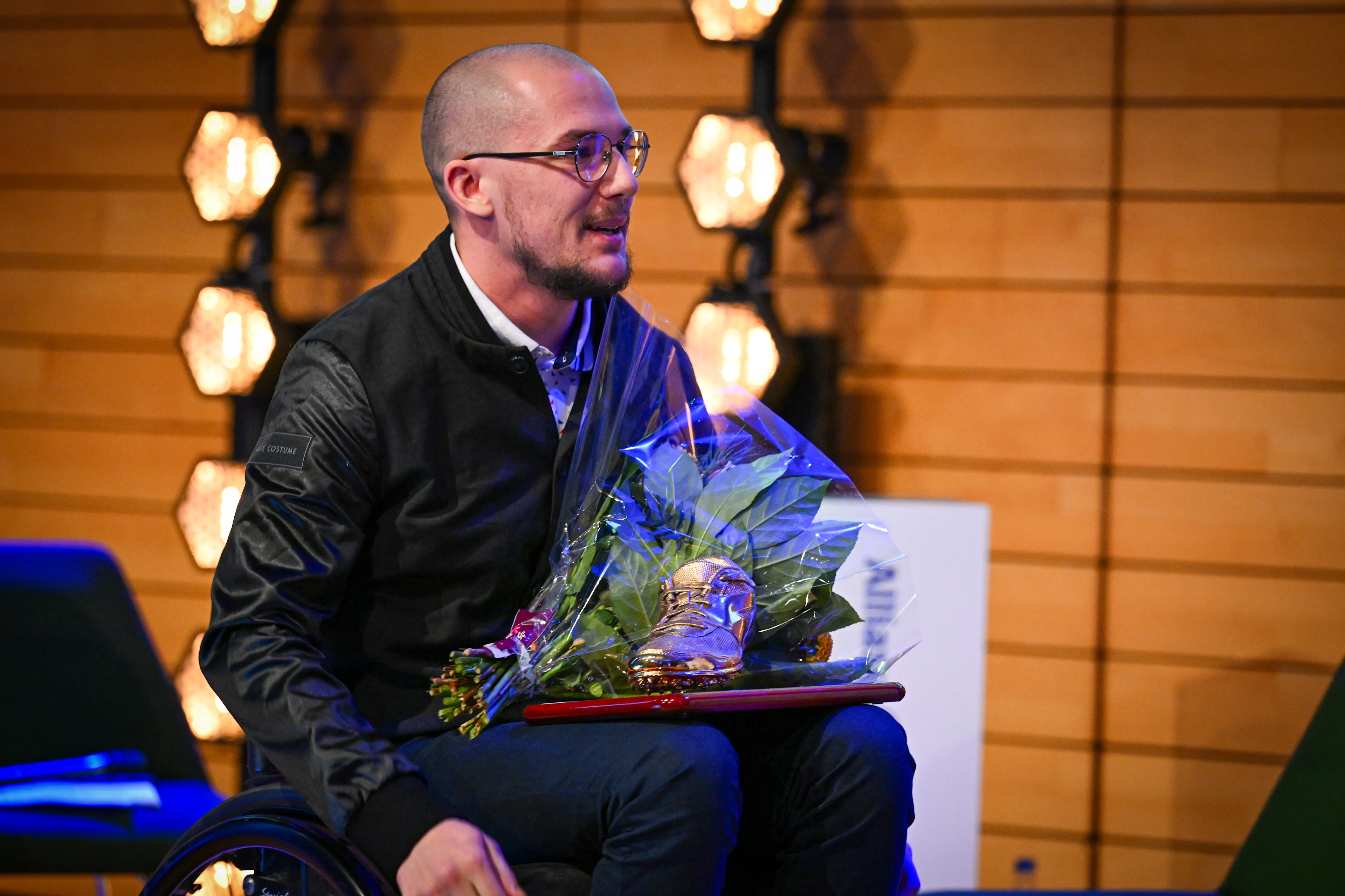 Belgian Maxime Carabin pictured as he wins the Handi-spike award during the 'Golden Spike' athletics awards ceremony, Saturday 30 November 2024 in Mechelen. BELGA PHOTO LUC CLAESSEN