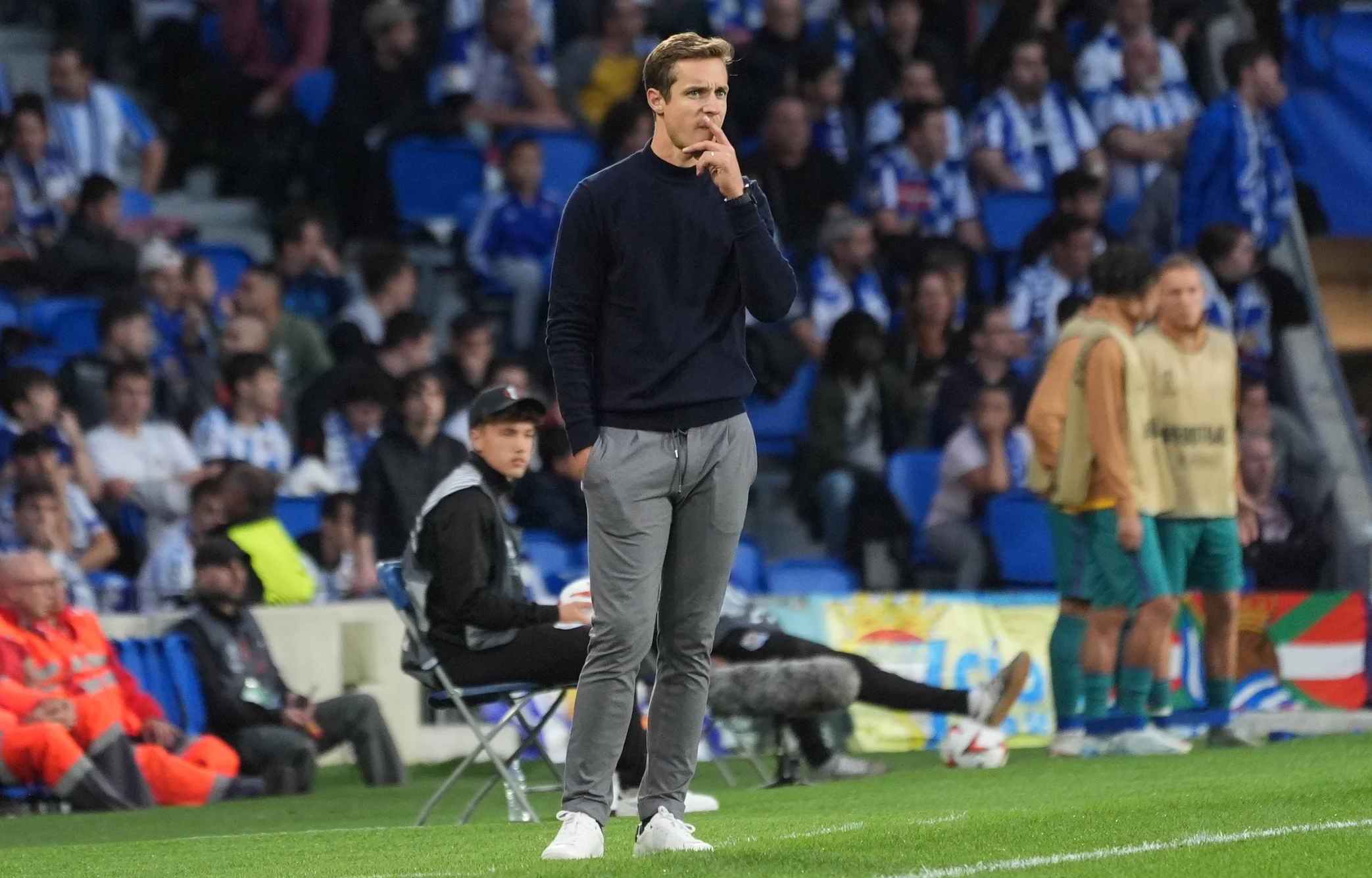 Anderlecht's head coach ad-interim David Hubert pictured during a soccer match between Belgian team RSC Anderlecht and Spanish team Real Sociedad, Thursday 03 October 2024 in San Sebastian, Spain, on the second day of the UEFA Europa League tournament. BELGA PHOTO JOMA GARCIA I GISBERT