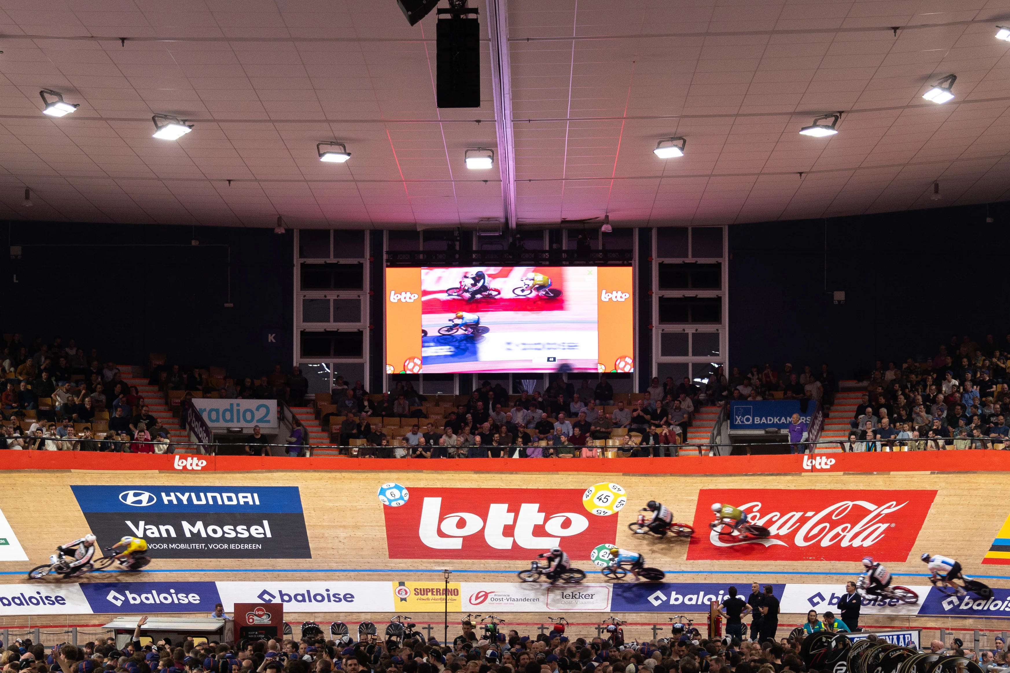 Illustration picture taken during the first day of the Zesdaagse Vlaanderen-Gent six-day indoor track cycling event at the indoor cycling arena 't Kuipke, Tuesday 12 November 2024, in Gent. BELGA PHOTO WARD VANDAEL