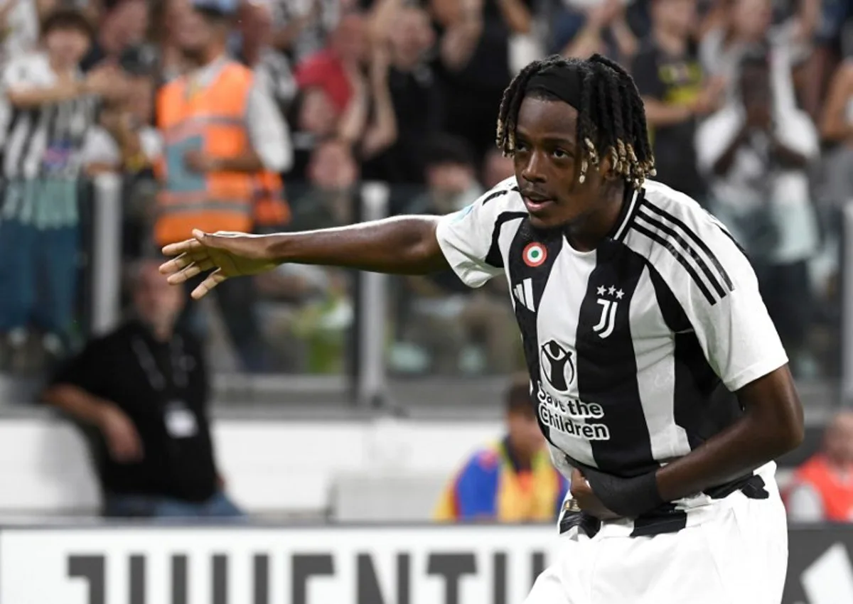 Juventus' Belgian forward #51 Mbangula Tshfunda Samuel celebrates after scoring his team's first goal during the Italian Serie A football match between Juventus and Como at The Allianz Stadium in Turin on August 19, 2024.  Isabella BONOTTO / AFP