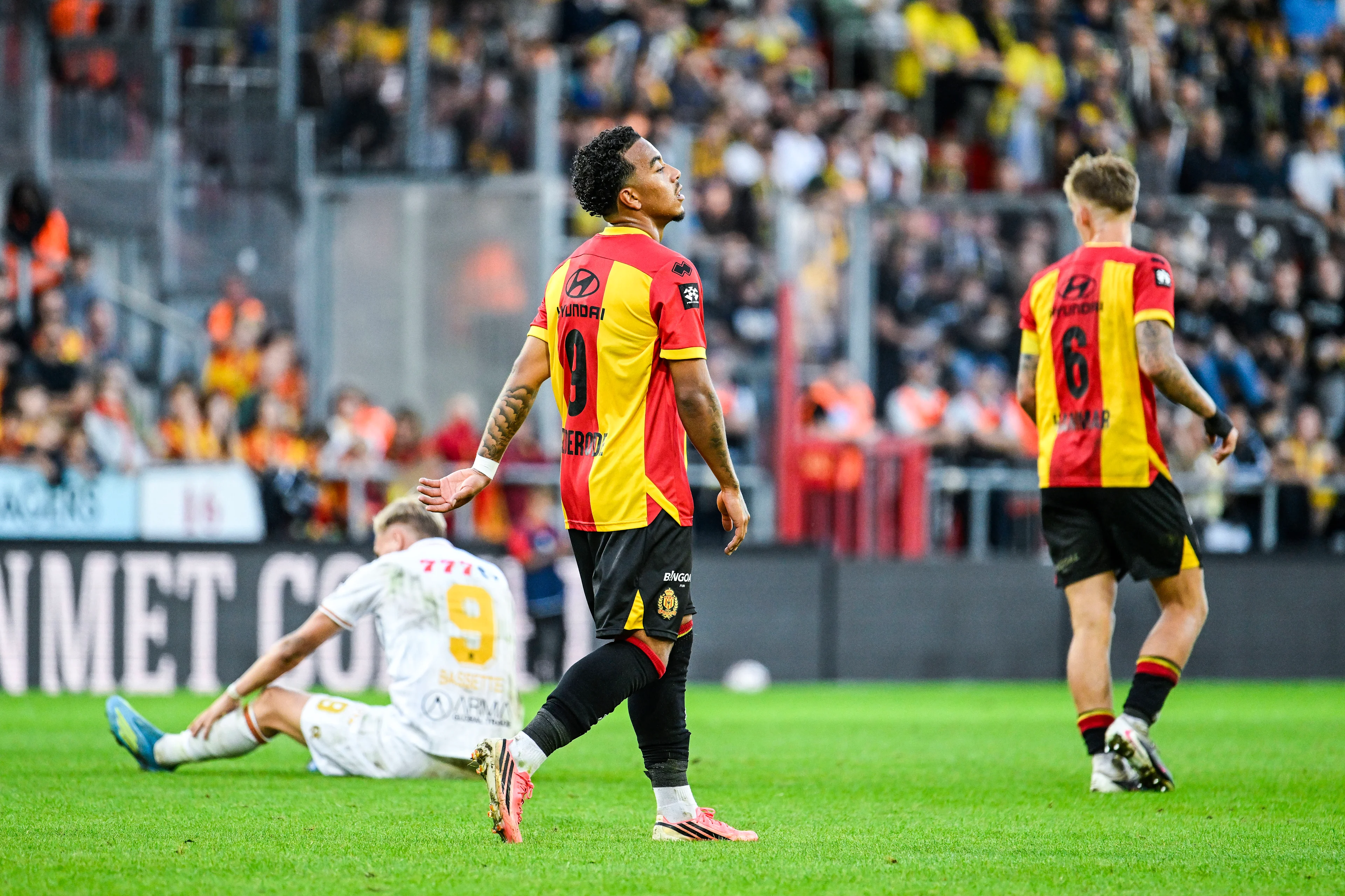 Mechelen's Myron Van Brederode looks dejected during a soccer match between KV Mechelen and KVC Westerlo, Saturday 5 September 2026 in Mechelen, on day 5 of the 2026-2027 'Jupiler Pro League' first division of the Belgian championship. BELGA PHOTO TOM GOYVAERTS