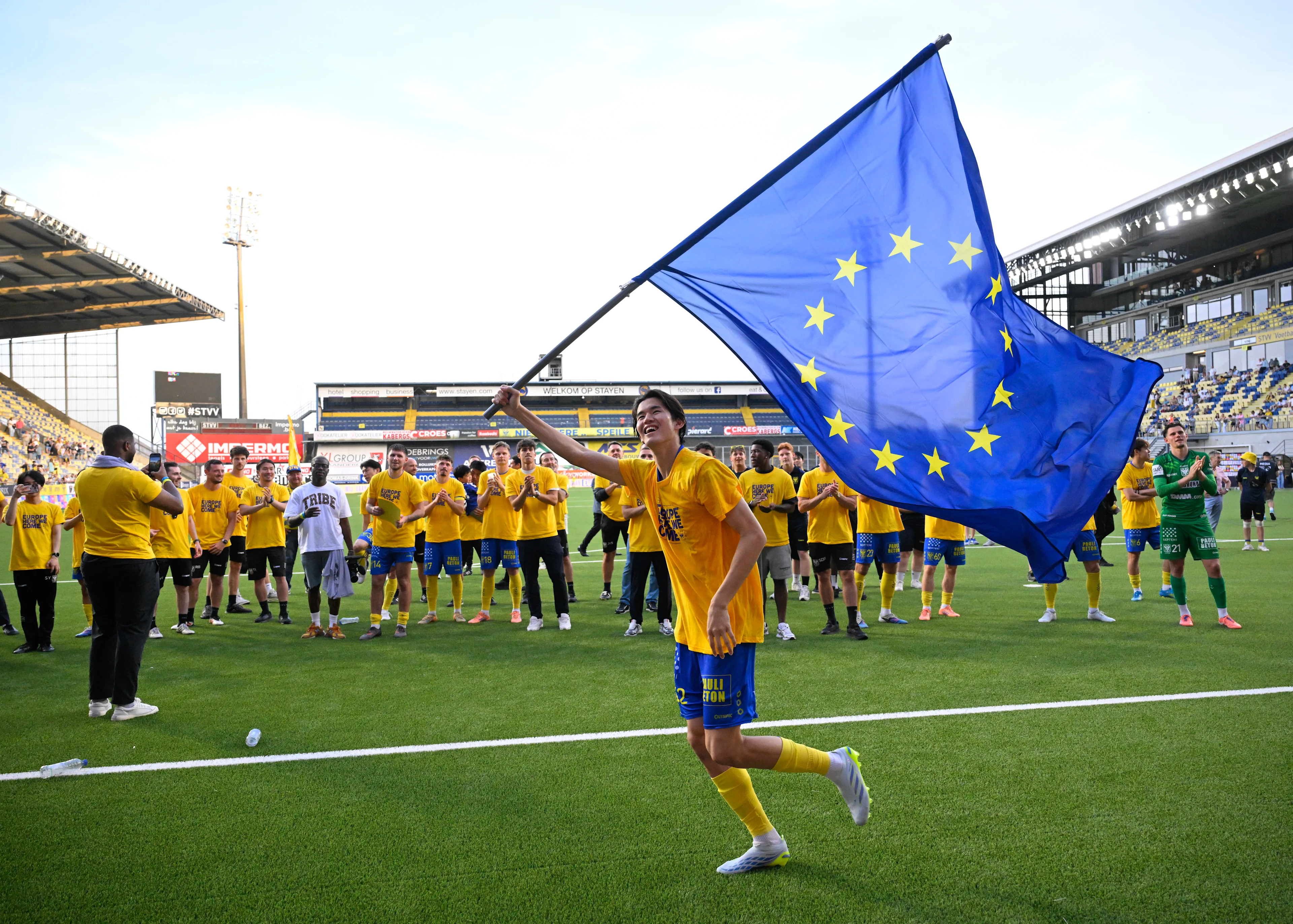 STVV's Keisuke Goto celebrates after a soccer match between Sint-Truiden VV and KV Mechelen, Sunday 24 May 2026 in Sint-Truiden, on the last day of the Champion's Play-offs of the 2025-2026 'Jupiler Pro League' first division of the Belgian championship. BELGA PHOTO JOHN THYS