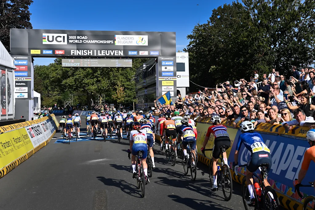 Illustration picture shows the women elite road race on the seventh day of the UCI World Championships Road Cycling Flanders 2021, 157,70km from Antwerp to Leuven, on Saturday 25 September 2021. The Worlds take place from 19 to 26 September 2021, in several cities in Flanders, Belgium. BELGA PHOTO POOL KRISTOF RAMON