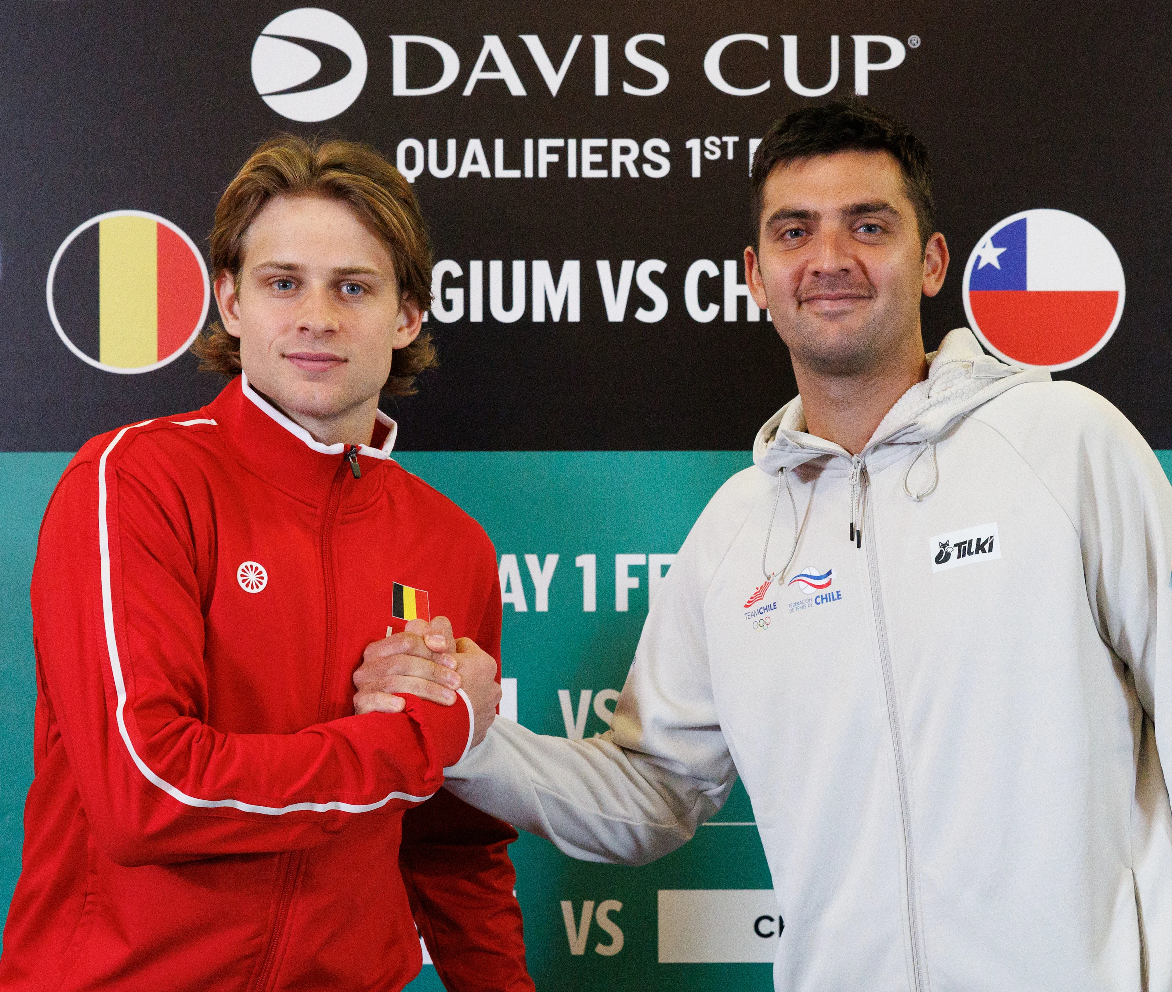 Belgian Zizou Bergs and Chilean Tomas Barrios Vera pictured aftera the draw ahead of the qualifiers of the Davis Cup World Group tennis meeting between Belgium and Chile, Friday 31 January 2025, in Hasselt. BELGA PHOTO BENOIT DOPPAGNE