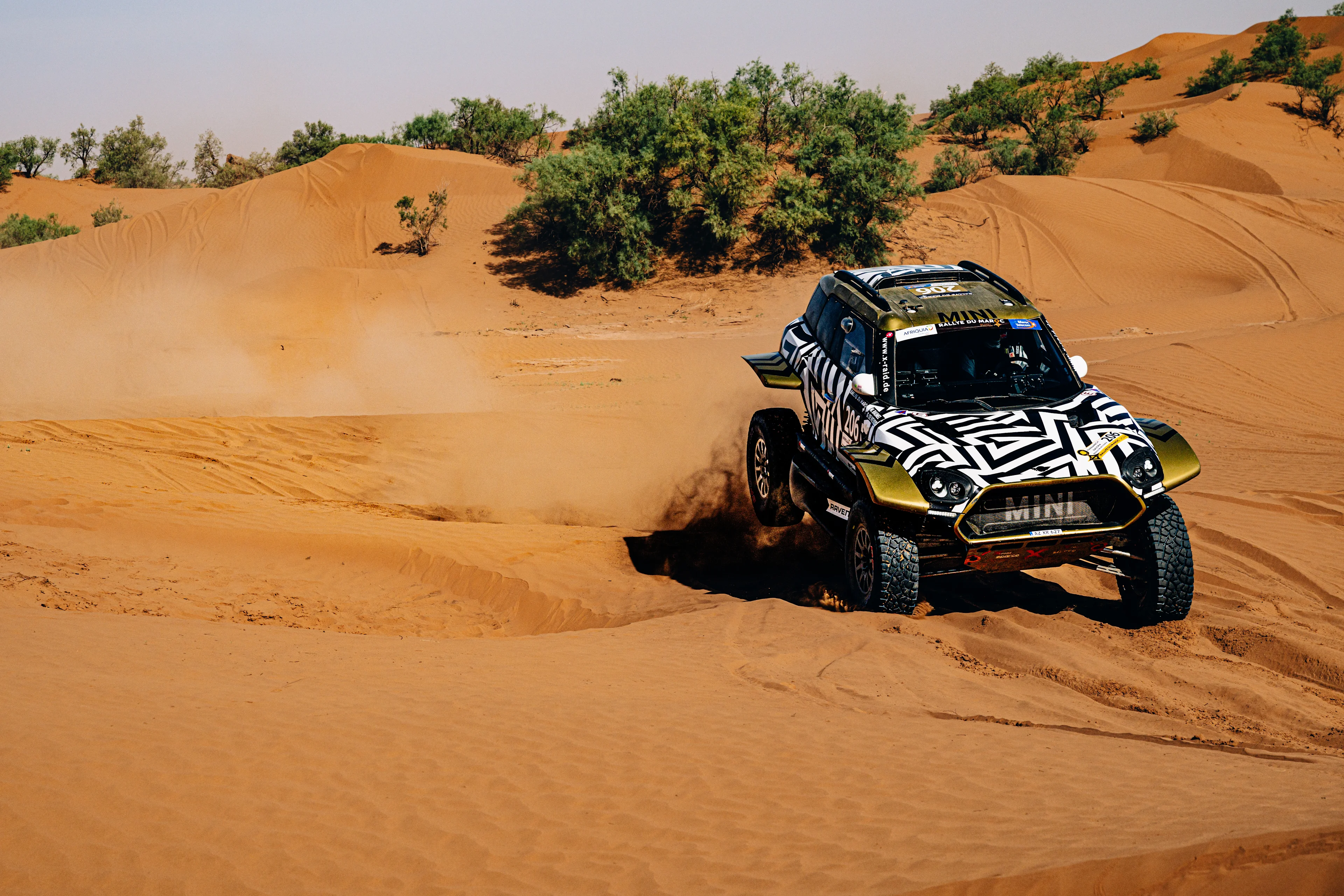 ATTENTION EDITORS - HAND OUT PICTURES - EDITORIAL USE ONLY - MANDATORY CREDIT 'SIMON BAUCHAU'  This handout picture, distributed by Eric Dupain on Tuesday 08 October 2024, shows  Guillaume de Mevius and Mathieu Baumel in action during stage 2 of the Rally of Morocco 2024 in Zagora, Morocco. BELGA PHOTO HANDOUT SIMON BAUCHAU