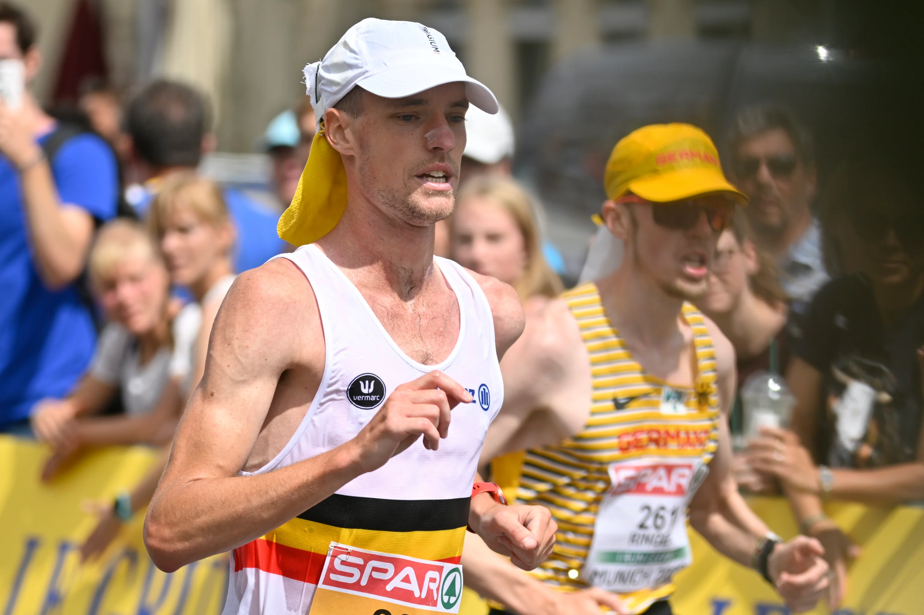 Belgian Koen Naert pictured in action during the men marathon race on the first day of the Athletics European Championships, at Munich 2022, Germany, on Monday 15 August 2022. The second edition of the European Championships takes place from 11 to 22 August and features nine sports. BELGA PHOTO ERIC LALMAND