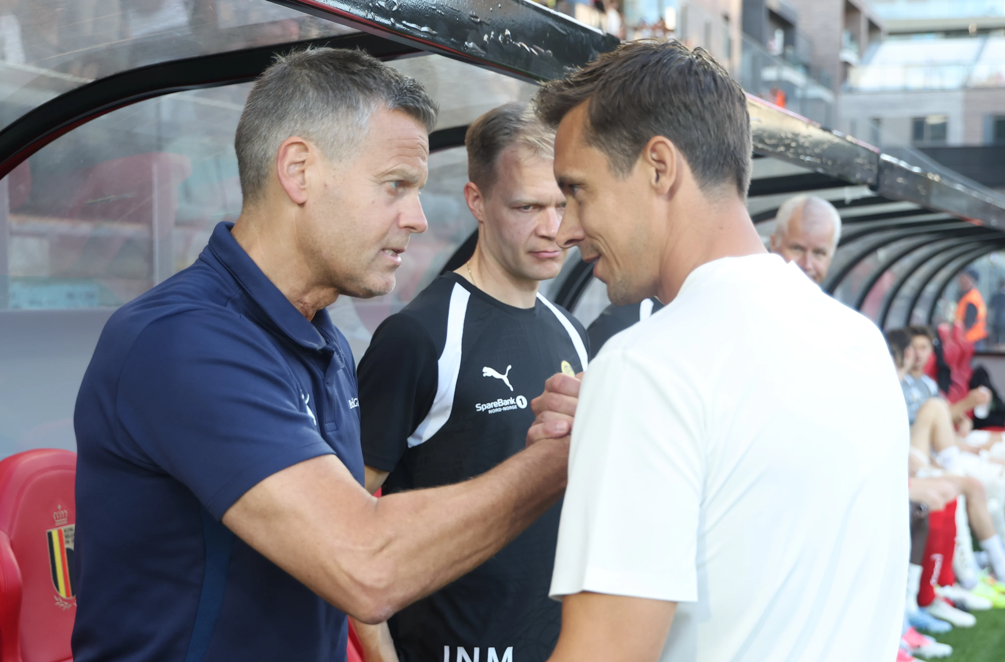 Bodo/Glimt's head coach Kjetil Knutsen and Union's head coach David Hubert shake hands before a soccer game between Belgian Royale Union Saint-Gilloise and Norwegian Bodo/Glimt, Tuesday 04 August 2026 in Oostende, in the first leg of the third qualifying round for the UEFA Champions League. BELGA PHOTO VIRGINIE LEFOUR