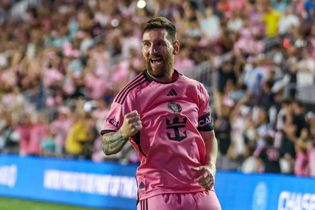 Inter Miami's Argentine forward #10 Lionel Messi celebrates after scoring the fourth goal during the Major League Soccer (MLS) football match between Inter Miami and New England Revolution at Chase Stadium in Fort Lauderdale, Florida, October 19, 2024.  Chris Arjoon / AFP