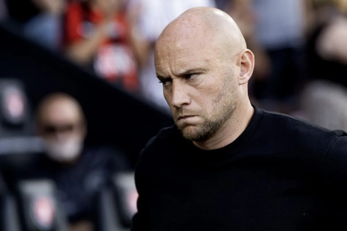 Hibernian FC's Scotish head coach David Gray reacts during the second qualifying round (1st leg) football match between between FC Midtjylland and Hibernian FC at the MCH Arena in Herning on July 24, 2025.  Bo Amstrup / Ritzau Scanpix / AFP