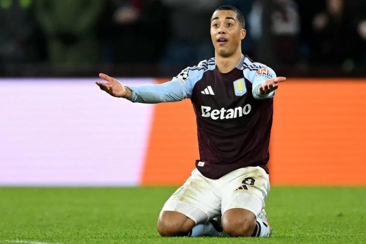 Aston Villa's Belgian midfielder #08 Youri Tielemans reacts the UEFA Champions League football match between Aston Villa and Celtic at Villa Park in Birmingham, central England on January 29, 2025.  JUSTIN TALLIS / AFP