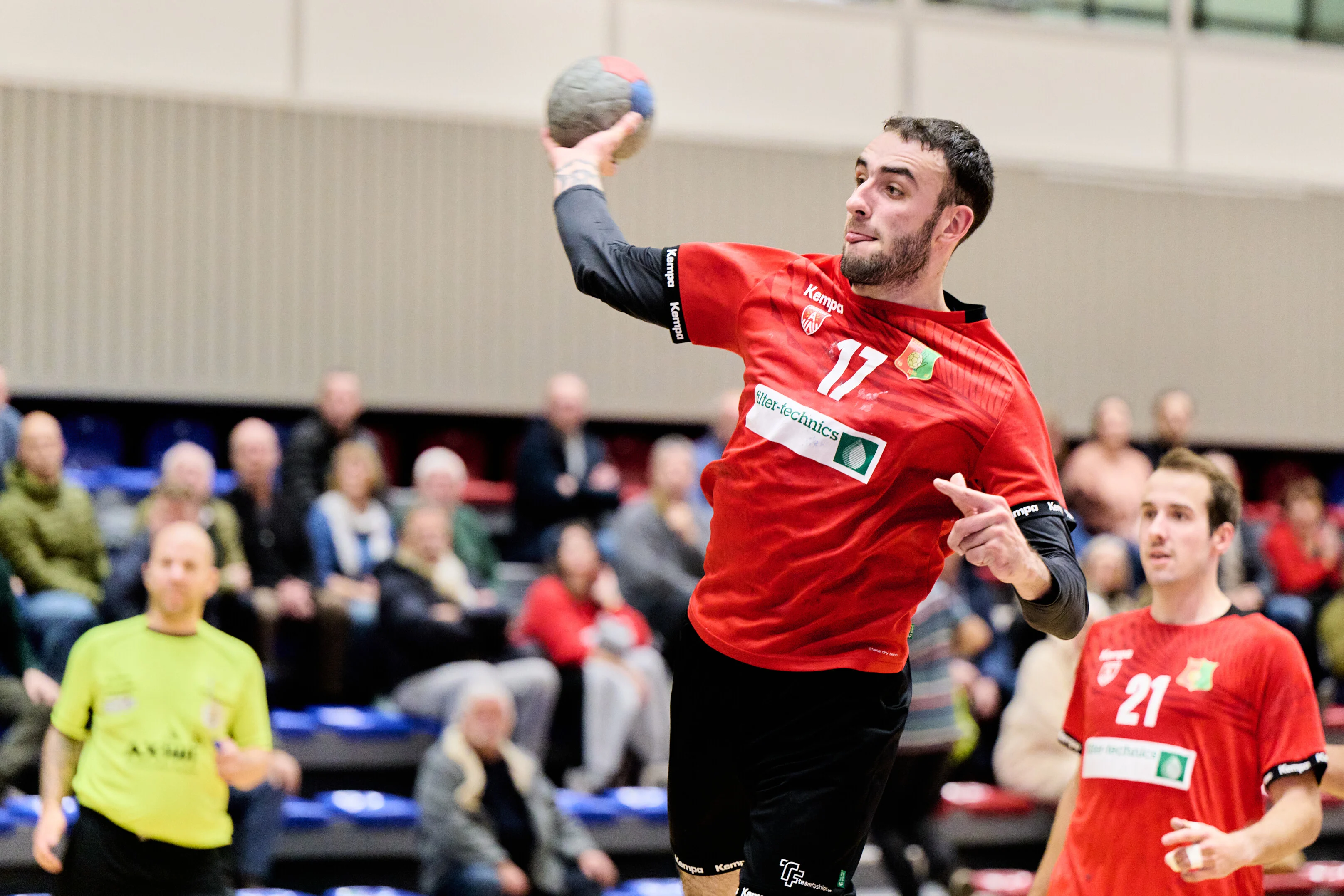 ATTENTION EDITORS - HAND OUT PICTURES - EDITORIAL USE WITH STORY ON HANDBALL ONLY - MANDATORY CREDIT ALAIN DECAMPS  Sasja's Koenraad Van Ransbeek pictured in action during the handball match between Sasja HC and Vise BM, eighth final of the Belgian Handball Cup, in Antwerp, on Wednesday 22 November 2023. BELGA PHOTO ALAIN DECAMPS