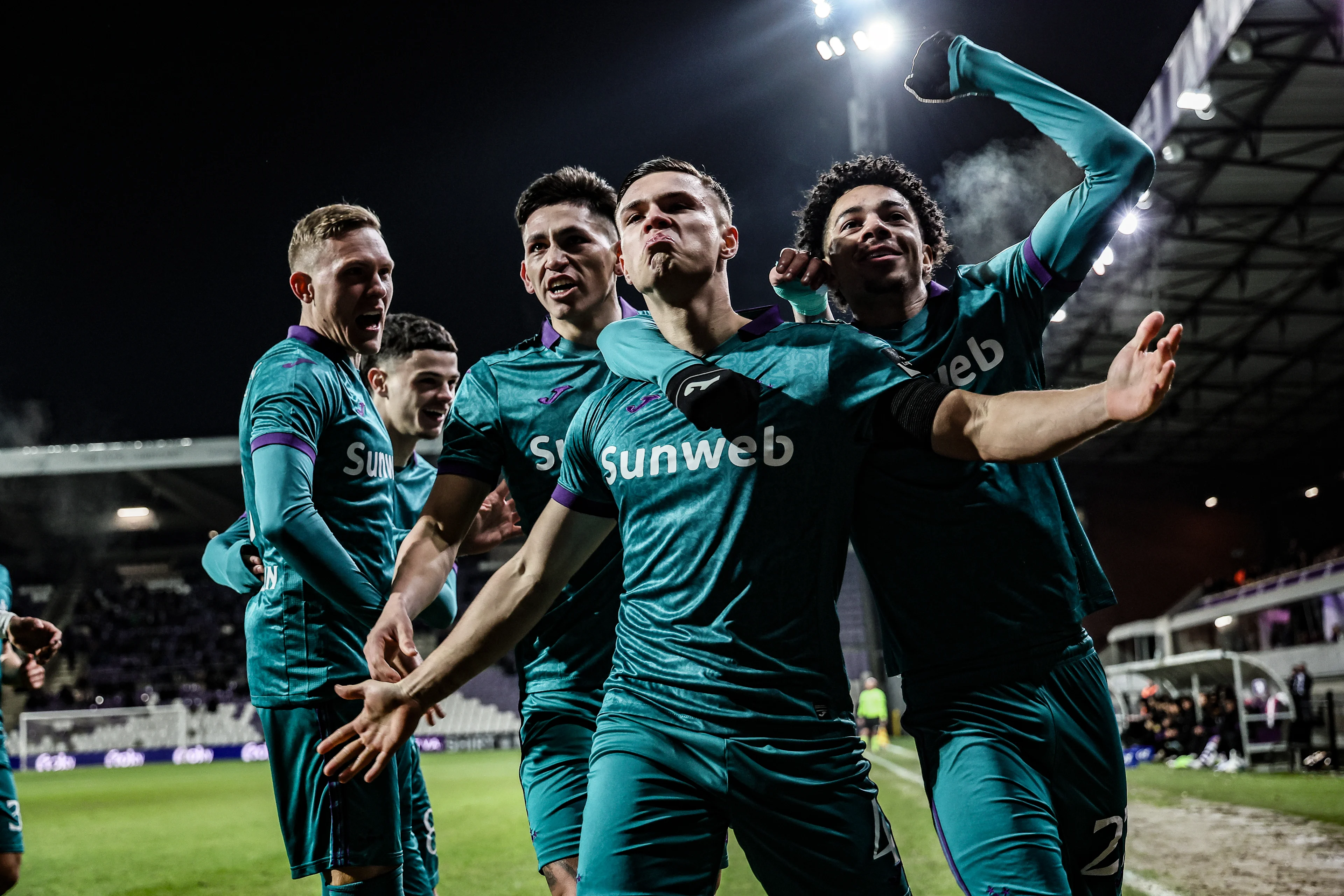 Anderlecht's Jan-Carlo Simic celebrates after scoring during a soccer game between Beerschot VA and RSC Anderlecht, Thursday 09 January 2025 in Antwerp, in the 1/4 finals of the 'Croky Cup' Belgian soccer cup. BELGA PHOTO BRUNO FAHY