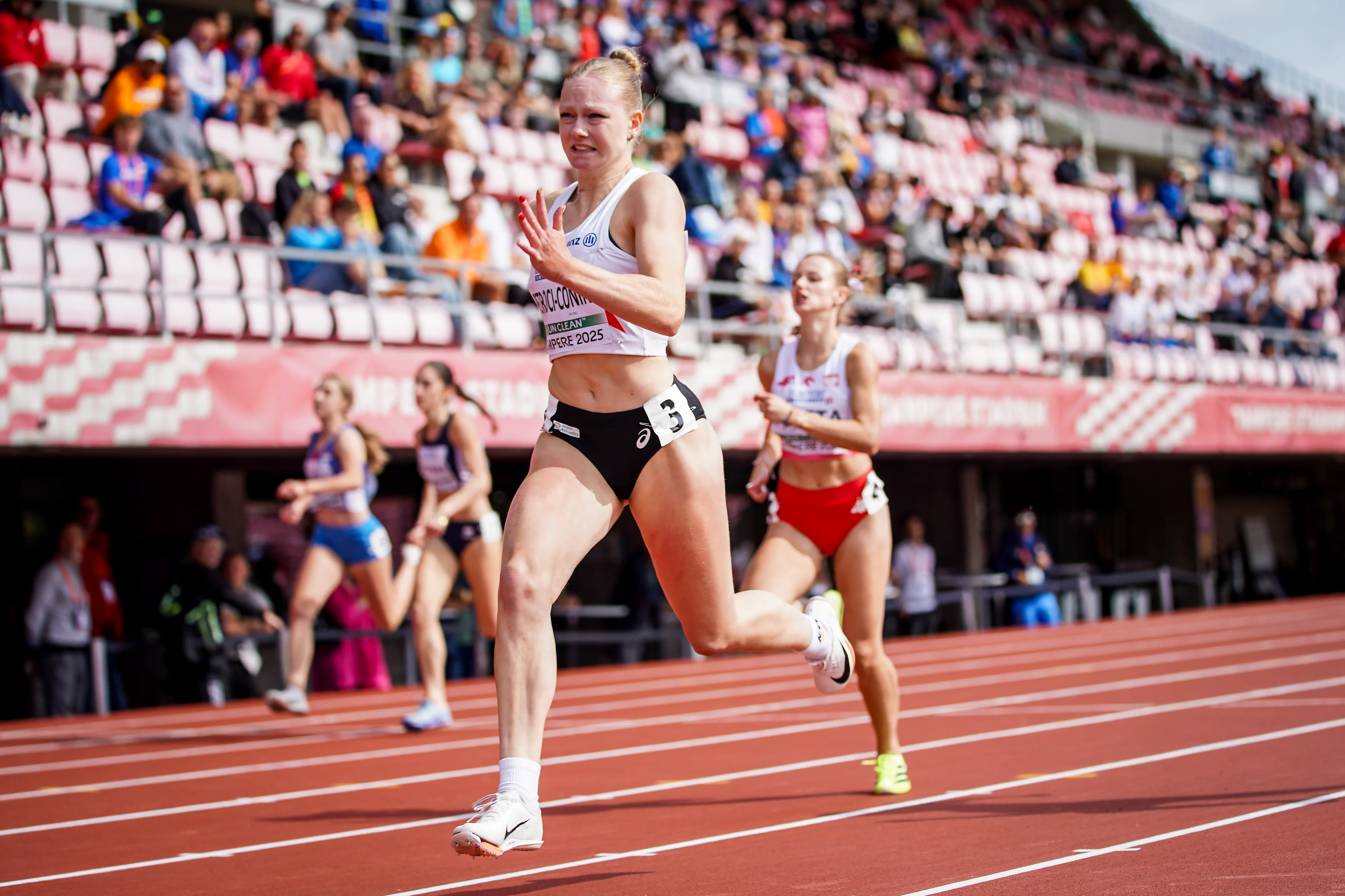 Belgian Lauren Petroci-Coninx pictured in action during the women's 200m race, and she qualified for the semifinal at the European Athletics U20 Championships, in Tampere, Finland, Friday 08 August 2025. The European U20 championships take place from 07 to 10 August. BELGA PHOTO COEN SCHILDERMAN