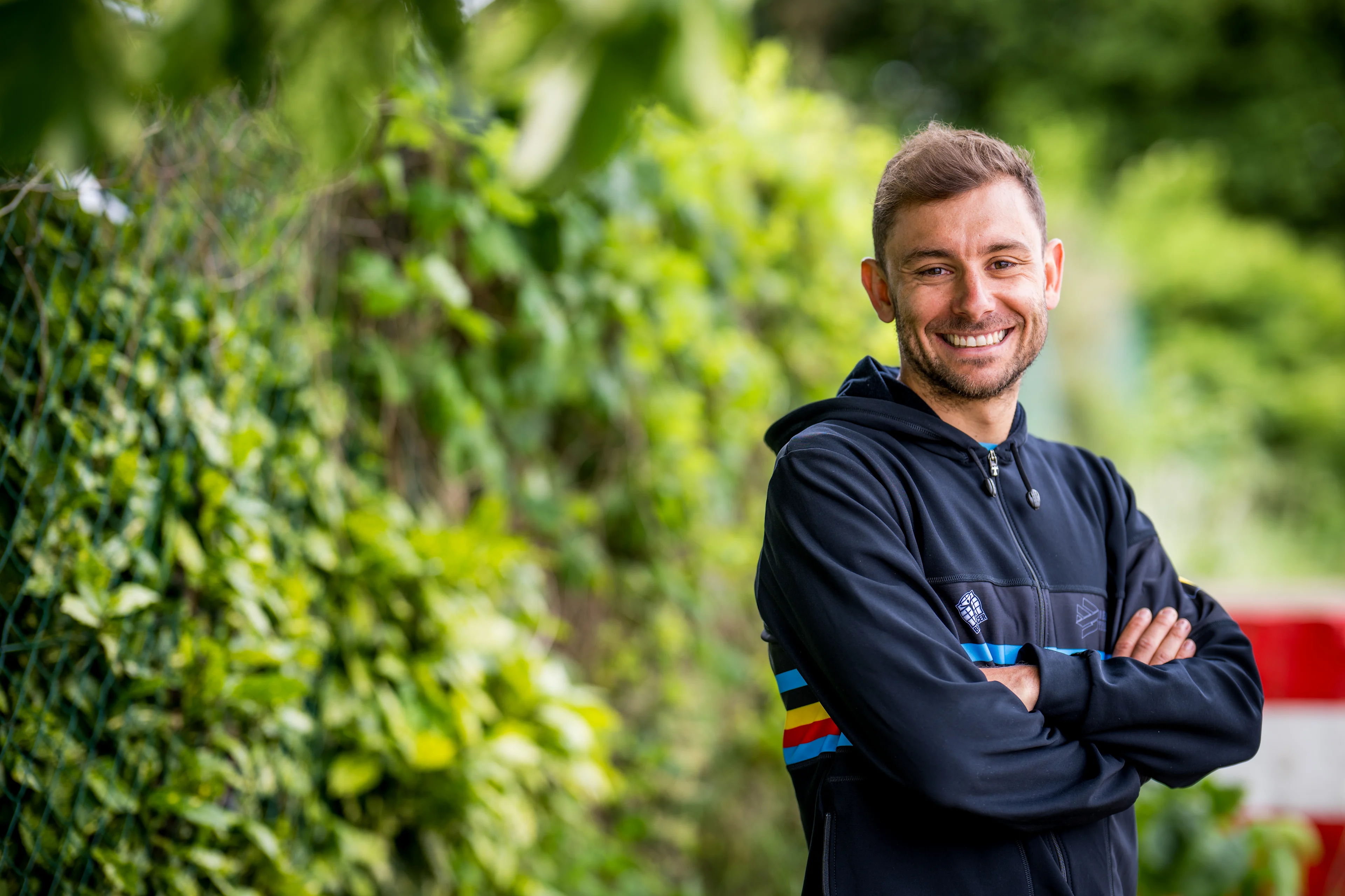 Belgian Jelle Geens poses for the photographer at a meet and greet with the Belgian Hammers, Belgian triathlon team, Sunday 02 June 2024, in Vilvoorde. BELGA PHOTO JASPER JACOBS