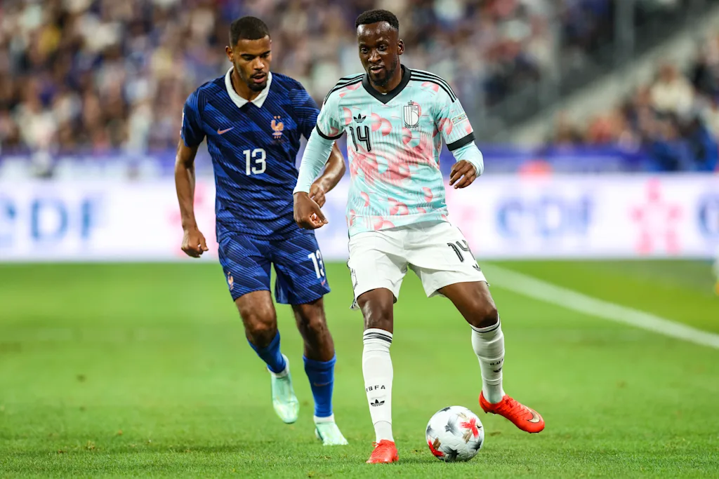 France's Andy Diouf and Belgium's Dodi Lukebakio fight for the ball during a soccer game between France and Belgian national team Red Devils, on Monday 5 October 2026 in Saint-Denis, France, the fourth (of 6) game of the UEFA Nations League group stage. BELGA PHOTO BRUNO FAHY