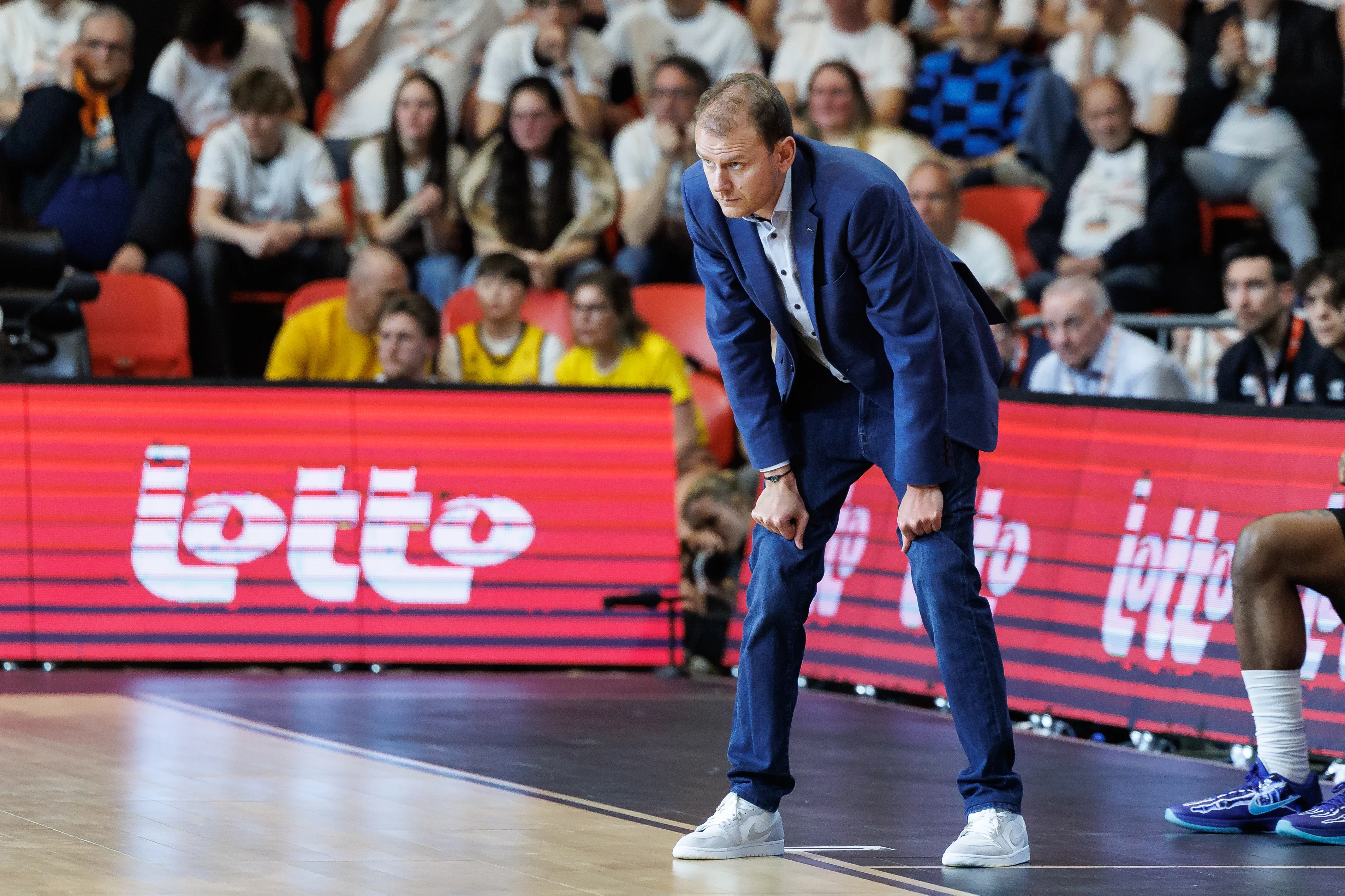 Leuven's head coach Kristof Michiels pictured during a basketball match between BC Oostende and Leuven Bears, Sunday 09 March 2025 in Oostende, the final of the men's Belgian Basketball Cup. BELGA PHOTO KURT DESPLENTER