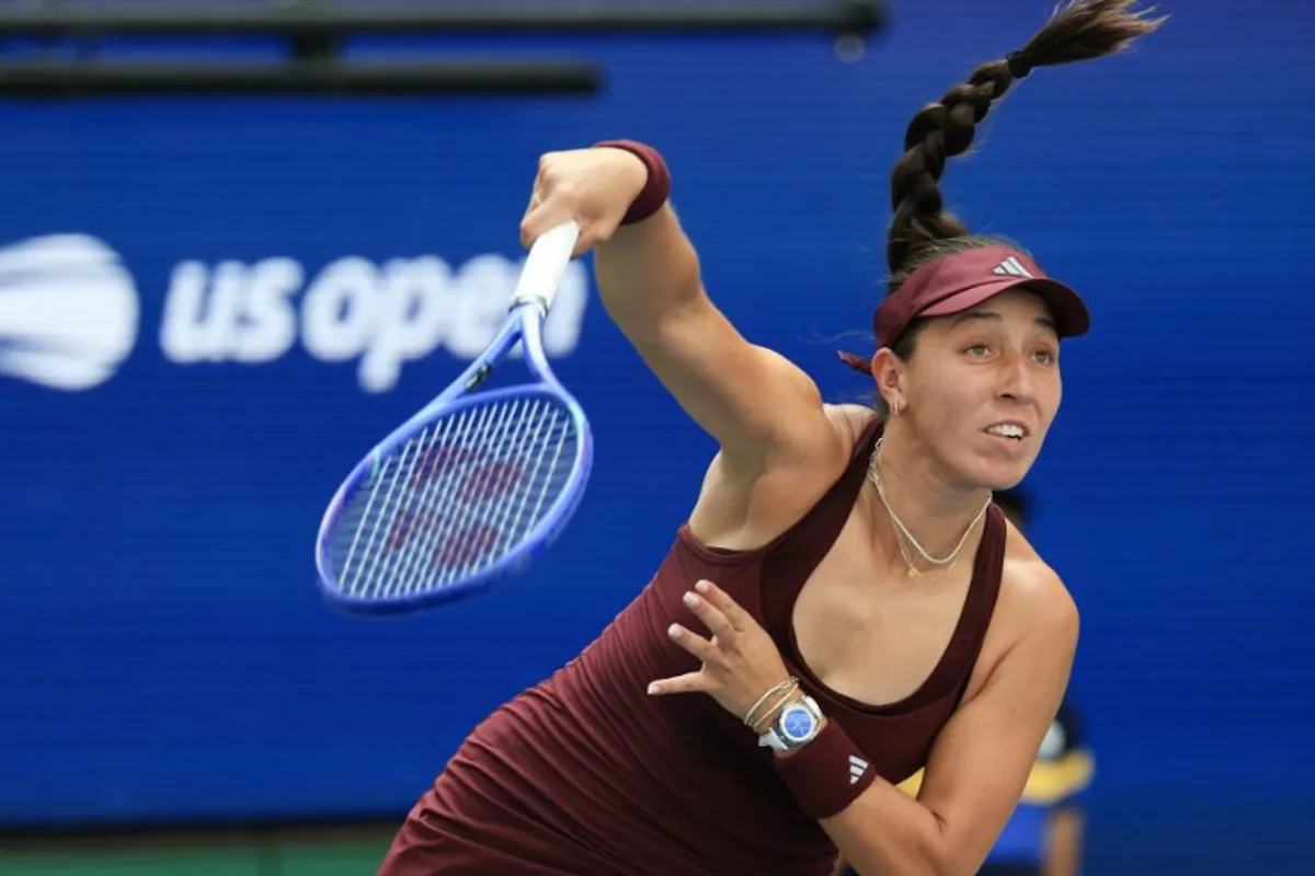 USA's Jessica Pegula serves to Canada's Leylah Fernandez during their women's singles third round tennis match on day six of the US Open tennis tournament at the USTA Billie Jean King National Tennis Center in New York City on September 4, 2026.  TIMOTHY A. CLARY / AFP