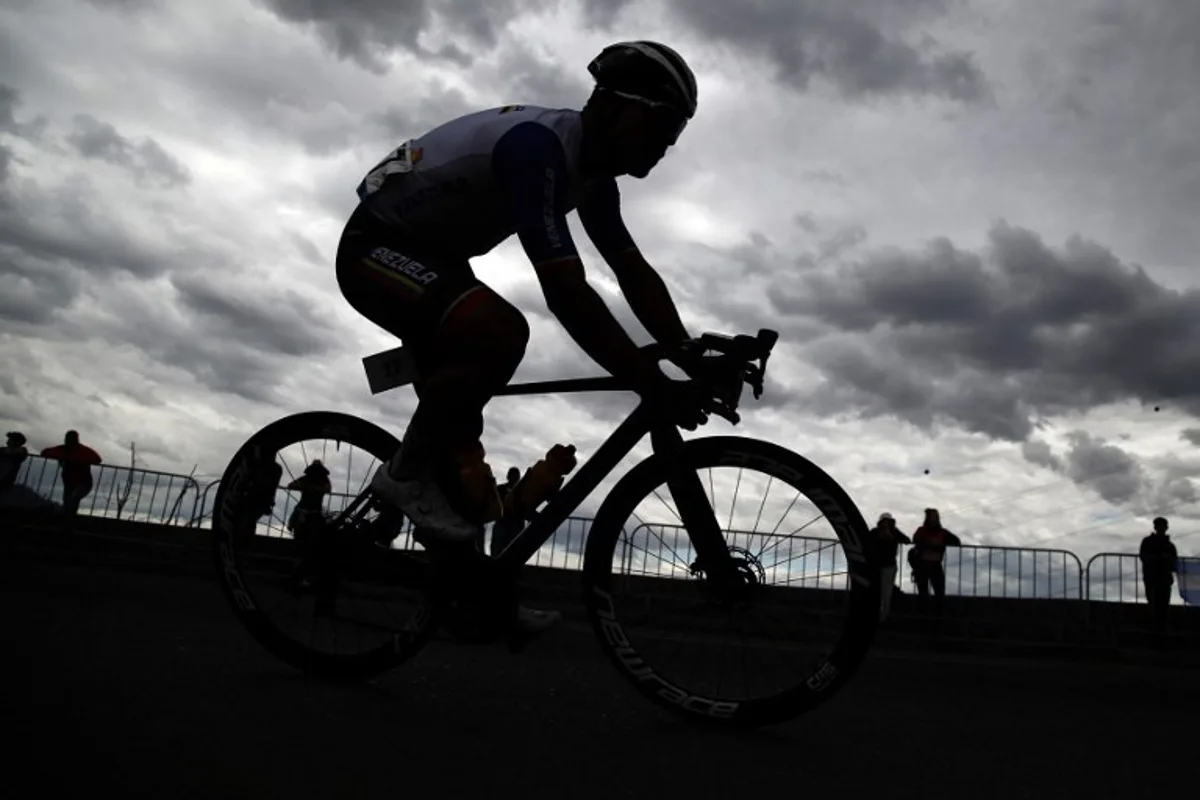 Venezuela's Leangel Ruben Linarez competes in the cycling men's road race final during the Pan American Games Santiago 2023 in Santiago on October 29, 2023. Javier TORRES / AFP