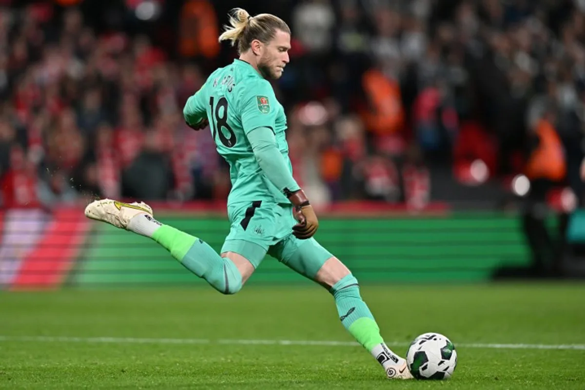 Newcastle United's German goalkeeper Loris Karius takes a goal kick during the English League Cup final football match between Manchester United and Newcastle United at Wembley Stadium, north-west London on February 26, 2023.  Glyn KIRK / AFP