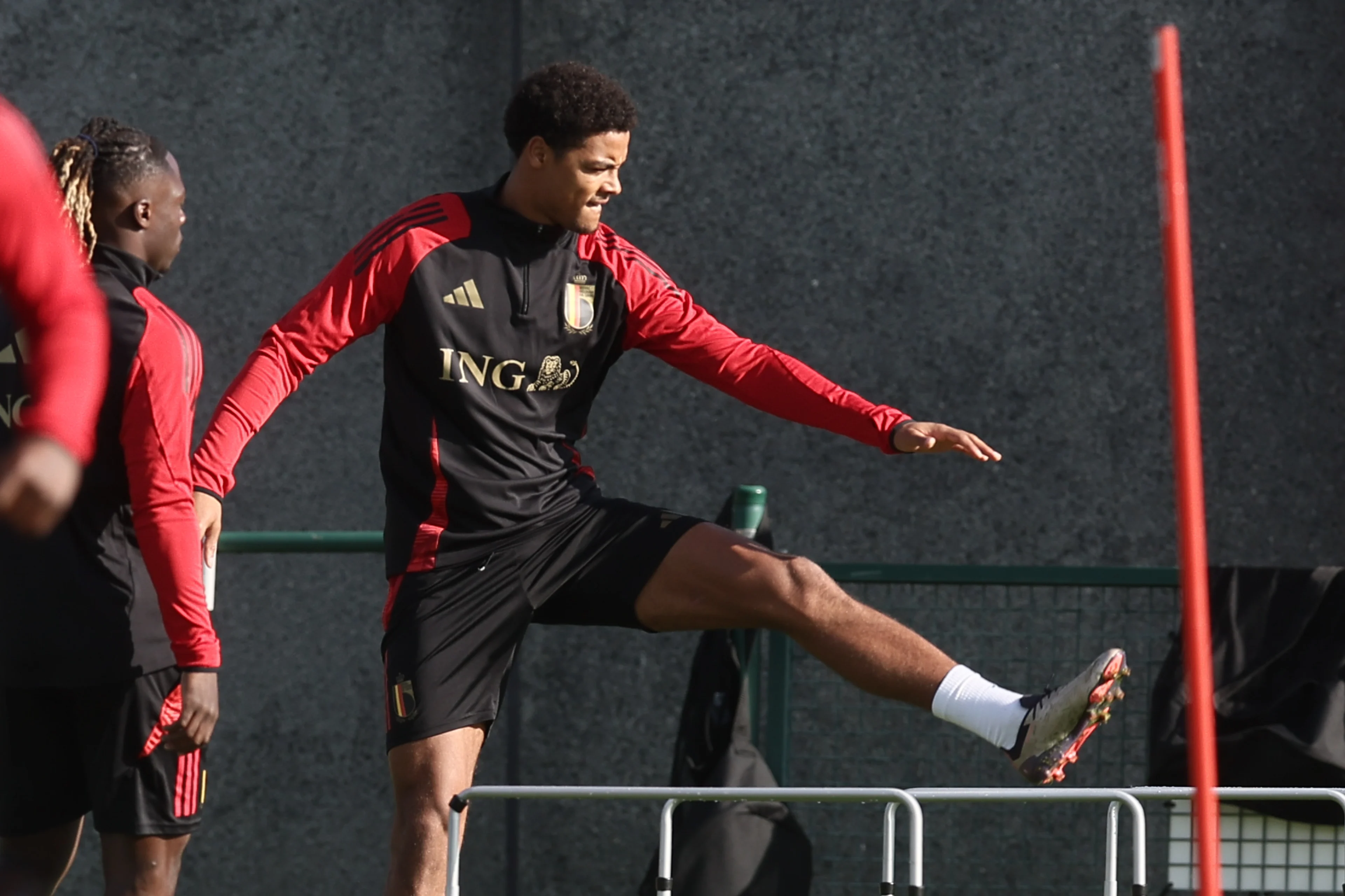 Belgium's Koni De Winter pictured during a training session of the Belgian national soccer team Red Devils, at the Royal Belgian Football Association's training center, in Tubize, Tuesday 08 October 2024. The Red Devils are playing against Italy on Thursday, for the UEFA Nations League 2025. BELGA PHOTO BRUNO FAHY