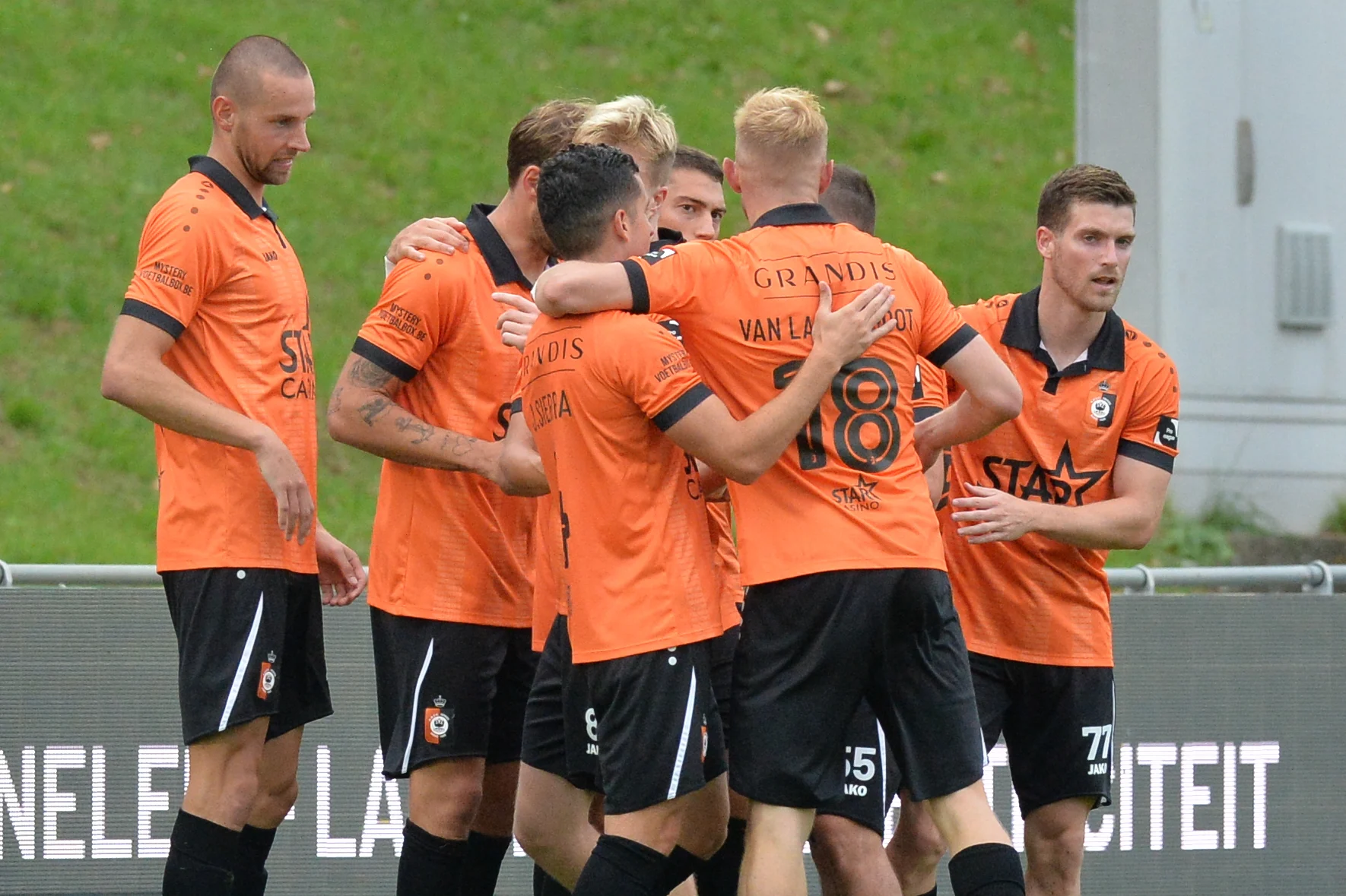 Deinze's Jannes Vansteenkiste celebrates after scoring during a soccer match between KMSK Deinze and Club NXT, in Deinze, on day 5 of the 2024-2025 season of the 'Challenger Pro League' second division of the Belgian championship, Sunday 22 September 2024. BELGA PHOTO JILL DELSAUX