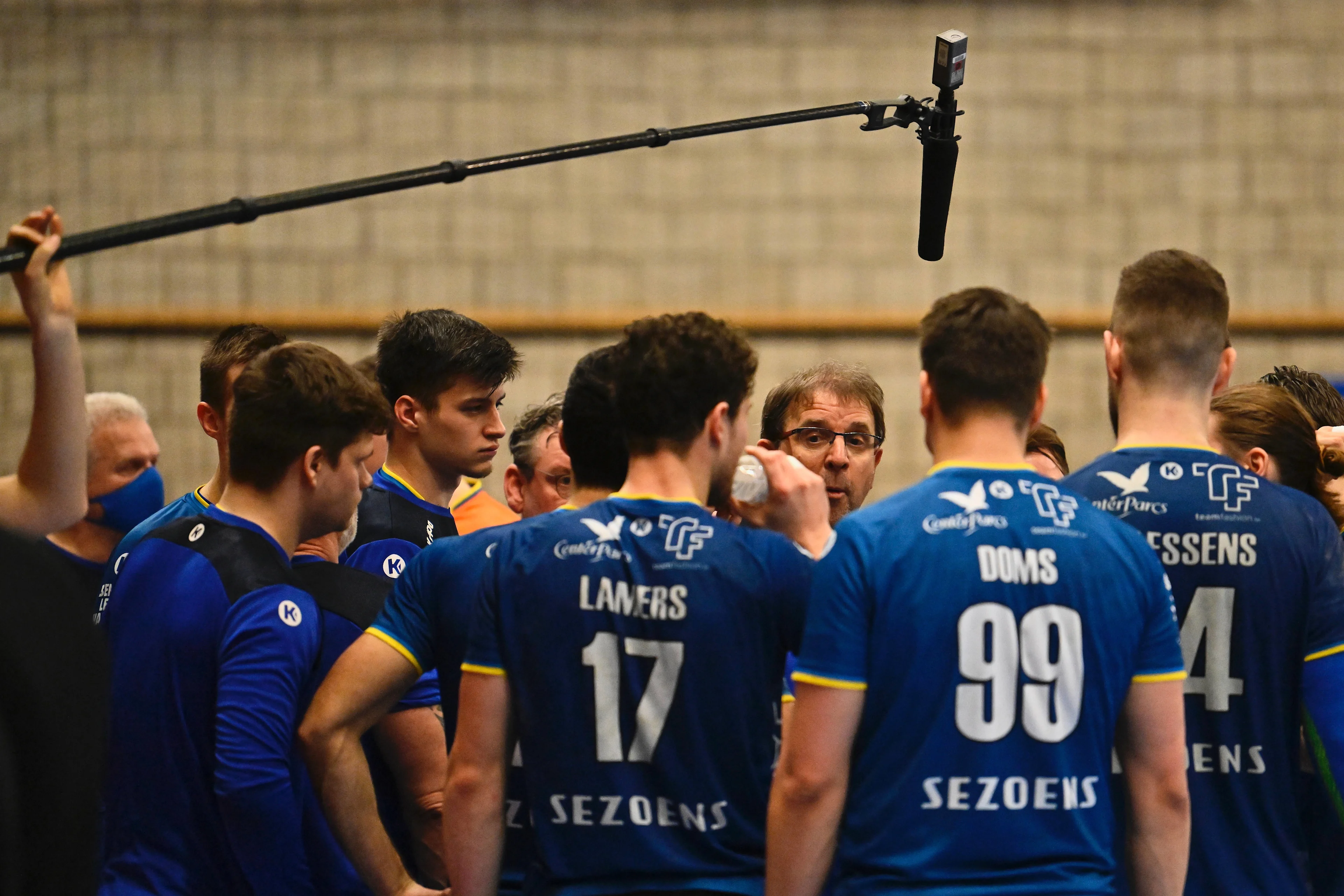 Bocholt's head coach Luc Boiten pictured during a game between Achilles Bocholt and Sporting Pelt, the men's final of the Belgian handball cup, Saturday 01 April 2023, in Hasselt. BELGA PHOTO JOHAN EYCKENS