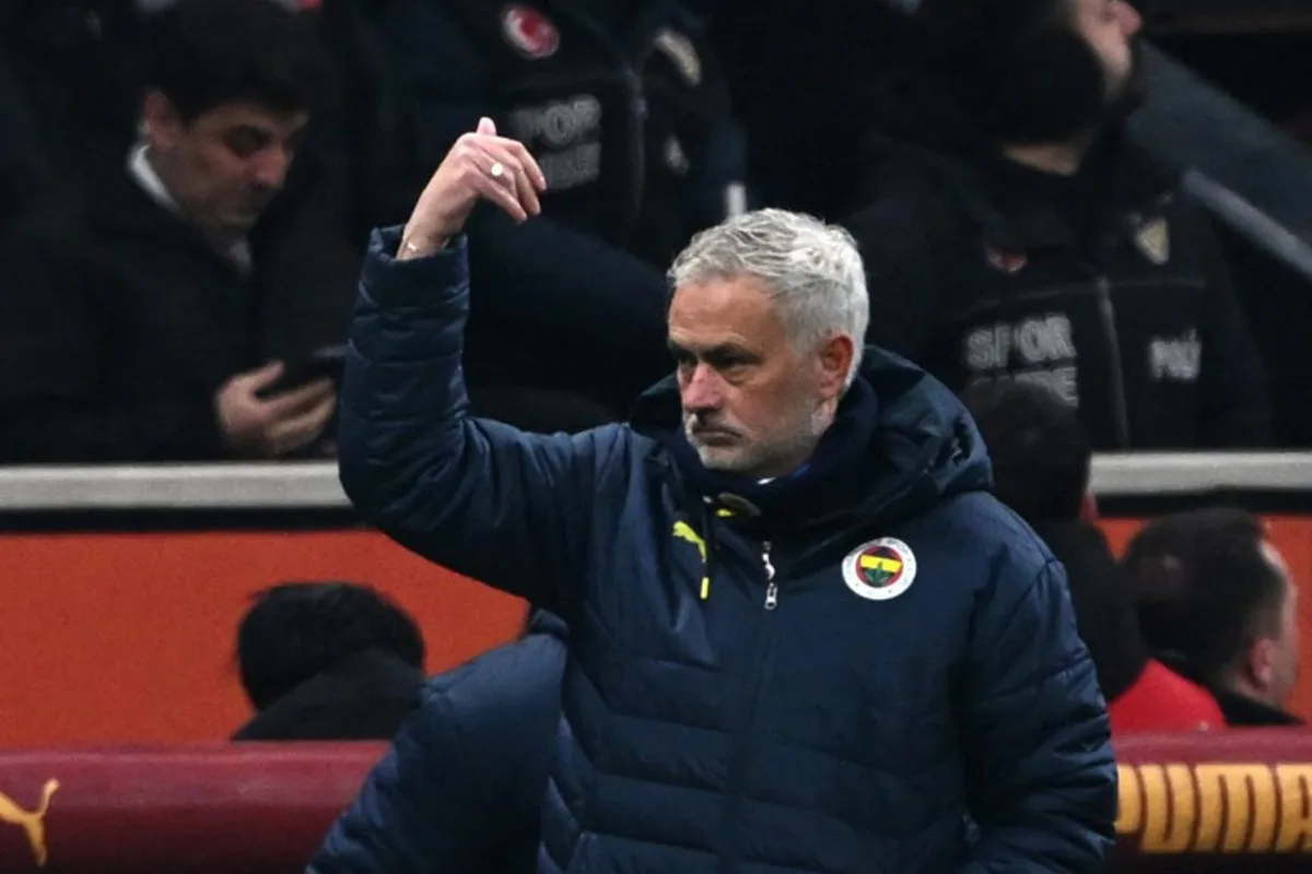 Fenerbahce's Portoguese head coach Jose Mourinho gestures during the Turkish Super lig football match between Galatasaray and Fenerbahceat at the Ali Samiyen Sport Complext stadium in Istanbul, on February 24, 2025.  Ozan KOSE / AFP