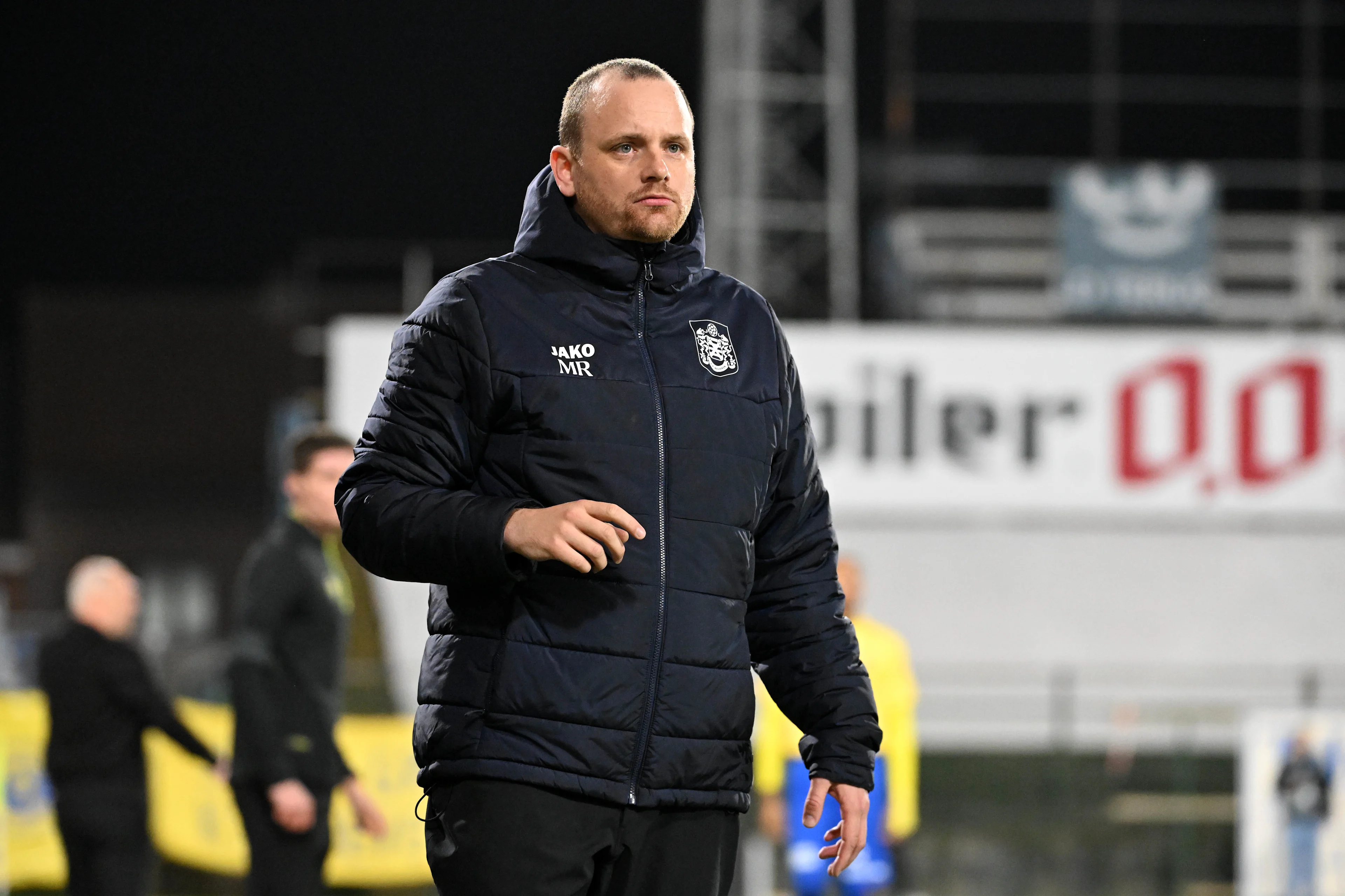 Beveren's head coach Marinus Reedijk is pictured during a soccer game between SK Beveren and RWDM Brussels, Wednesday 11 March 2026 in Beveren, on day 29 of the 2025-2026 'Challenger Pro League' 1B second division of the Belgian championship. BELGA PHOTO MAARTEN STRAETEMANS