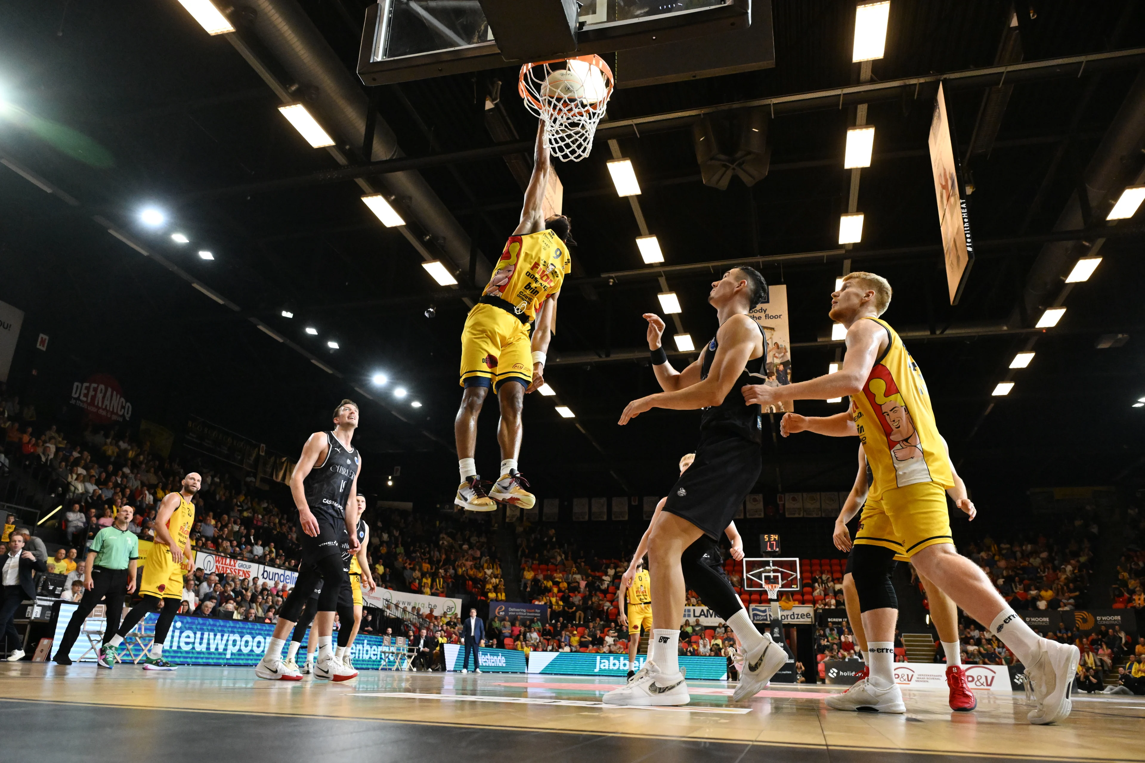 Oostende's Davion Mintz pictured in action during a basketball match between BC Oostende and Spirou Charleroi, Saturday 14 September 2024 in Oostende, on day 1 of the 'BNXT League' Belgian/ Dutch first division basket championship. BELGA PHOTO MAARTEN STRAETEMANS