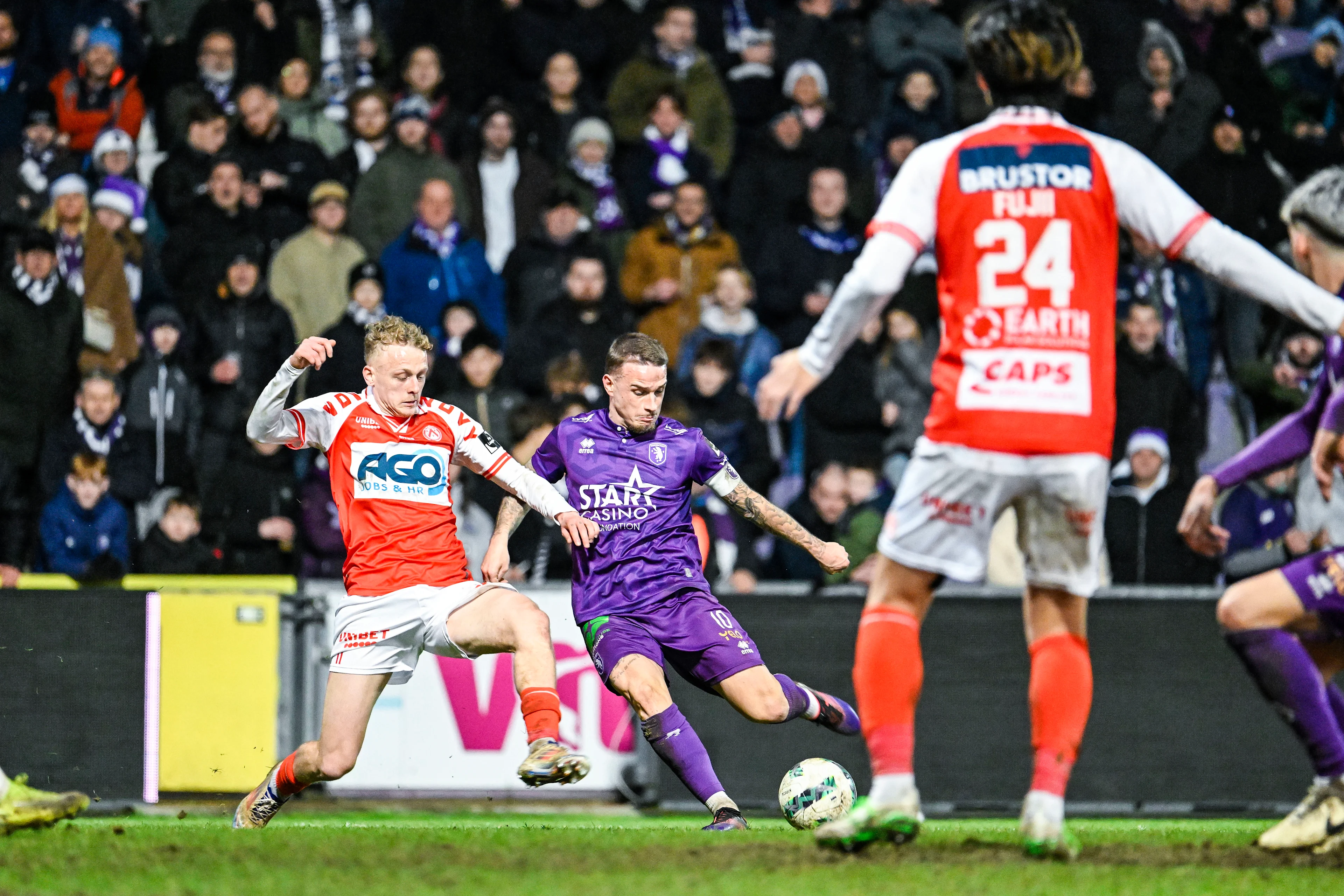 Beerschot's Thibaud Verlinden scores a goal during a soccer match between Beerschot VA and KV Kortrijk, Saturday 21 December 2024 in Antwerp, on day 19 of the 2024-2025 season of the 'Jupiler Pro League' first division of the Belgian championship. BELGA PHOTO TOM GOYVAERTS