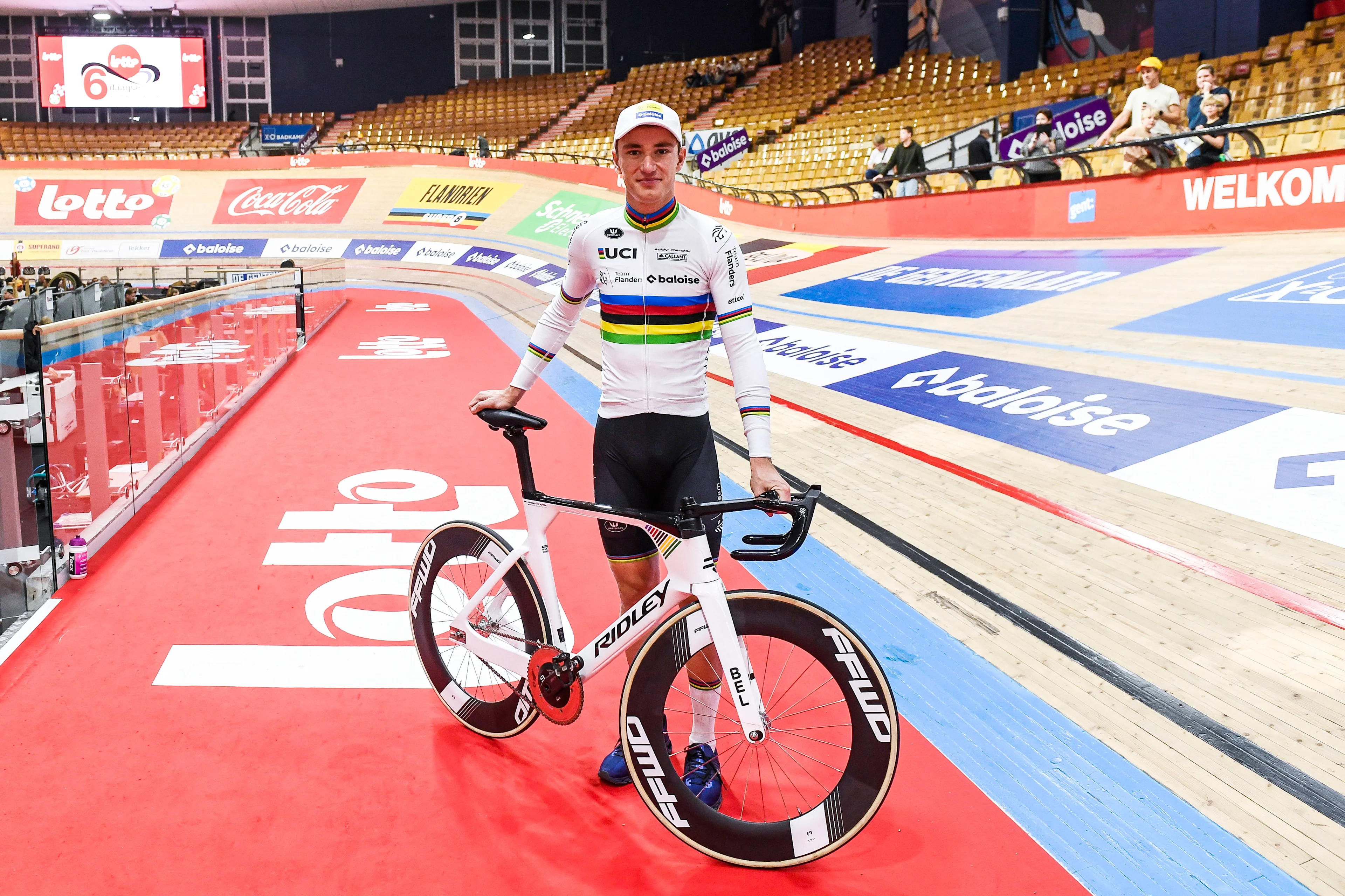 Belgian Lindsay De Vylder poses with his World Champion jersey after the sixth and last day of the Zesdaagse Vlaanderen-Gent six-day indoor track cycling event at the indoor cycling arena 't Kuipke, Sunday 17 November 2024, in Gent. BELGA PHOTO GOYVAERTS