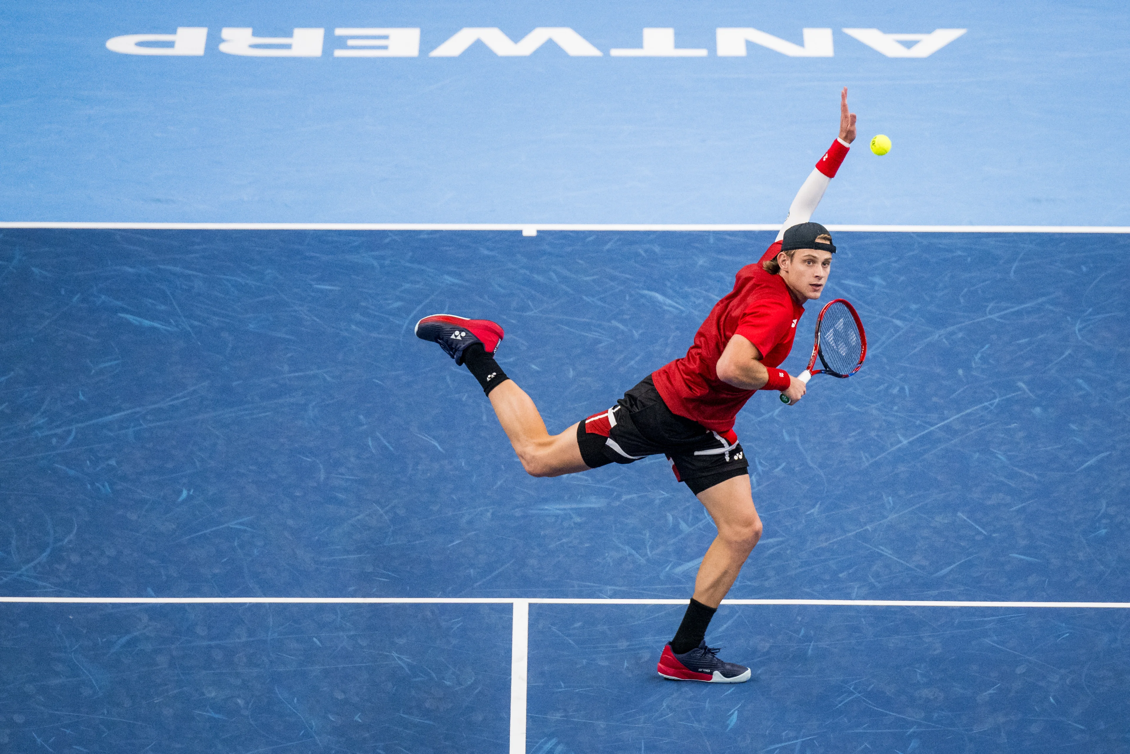 Belgian Zizou Bergs pictured in action during a tennis match in the round of 32 of the singles competition at the ATP European Open Tennis tournament in Antwerp, Tuesday 15 October 2024. BELGA PHOTO JASPER JACOBS