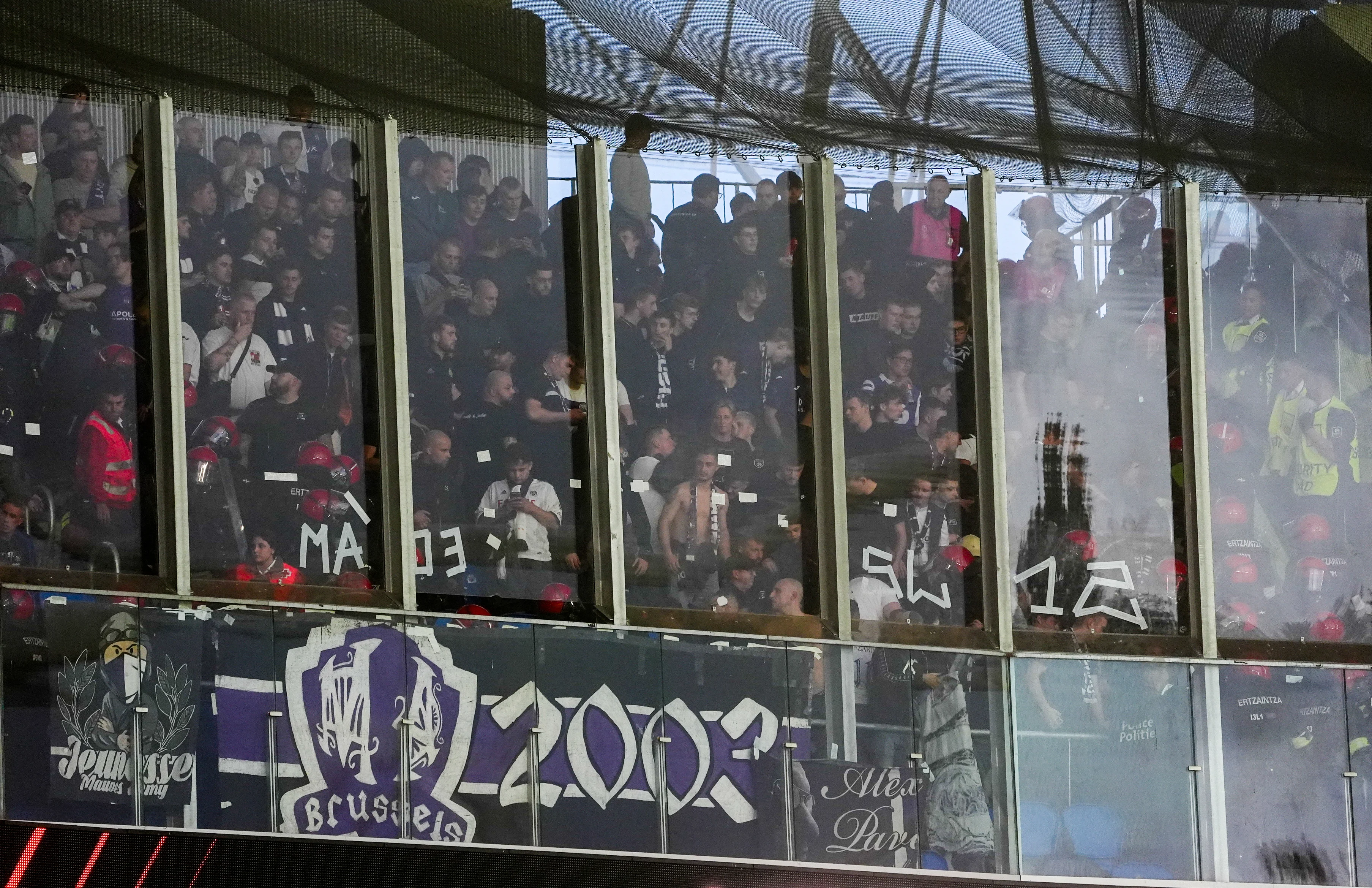 Anderlecht's supporters pictured during a soccer match between Belgian team RSC Anderlecht and Spanish team Real Sociedad, Thursday 03 October 2024 in San Sebastian, Spain, on the second day of the UEFA Europa League tournament. BELGA PHOTO JOMA GARCIA I GISBERT