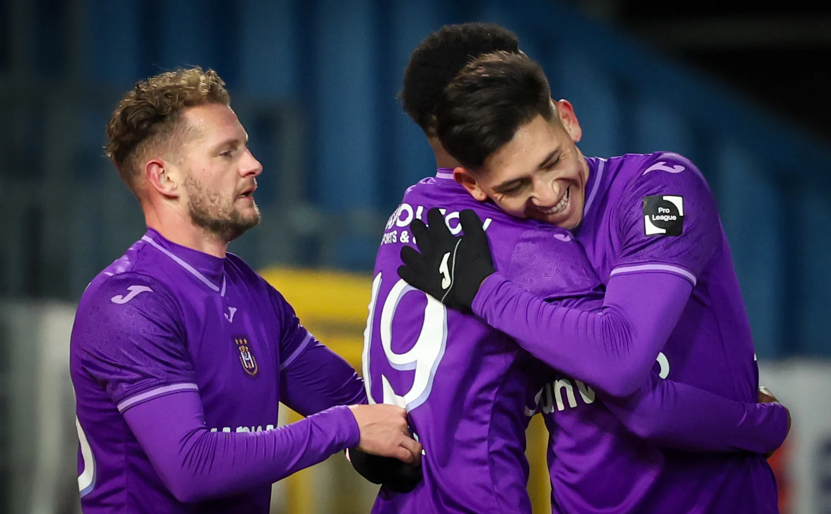 Anderlecht's Luis Vazquez celebrates after scoring during a soccer match between Sporting Charleroi and RSC Anderlecht, Sunday 16 February 2025 in Charleroi, on day 26 of the 2024-2025 season of the 'Jupiler Pro League' first division of the Belgian championship. BELGA PHOTO VIRGINIE LEFOUR