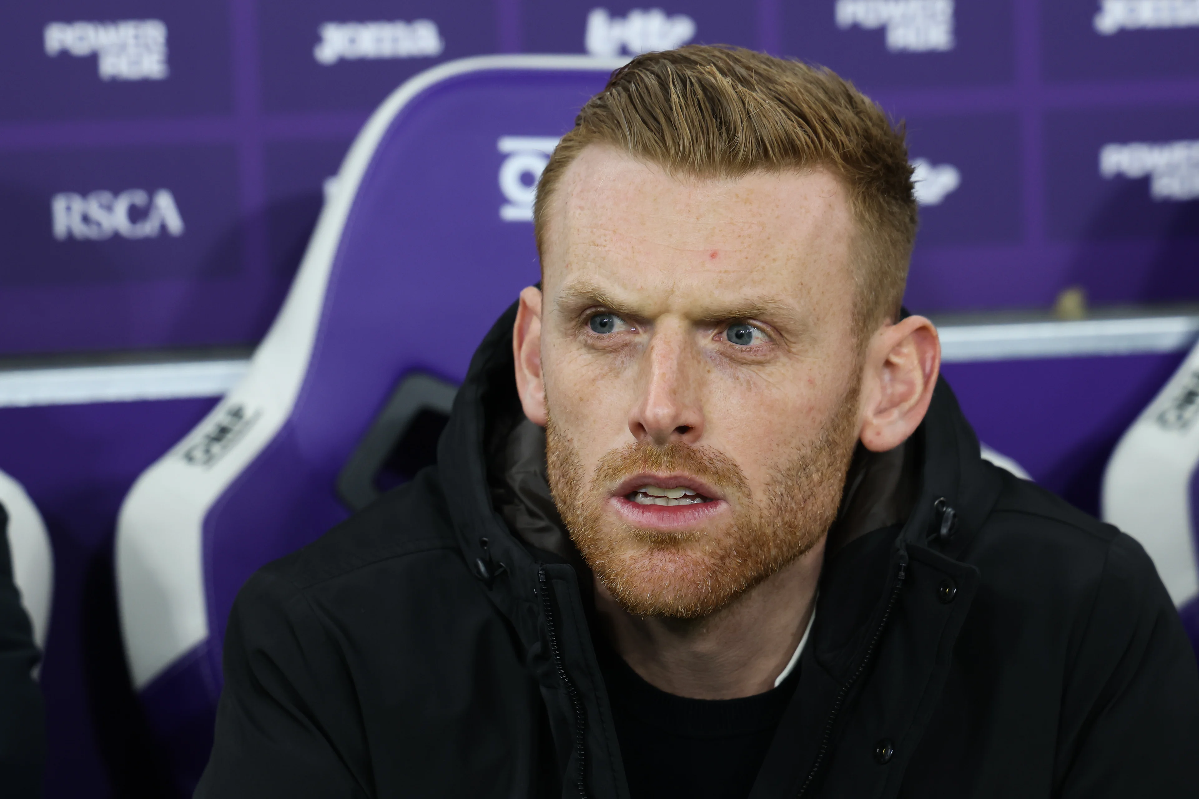 Anderlecht's interim coach Edward Still pictured at the start of a soccer game between RSC Anderlecht and Royal Antwerp FC, in the first leg of the 1/2 final of the Croky Cup Belgian cup, Thursday 05 February 2026 in Anderlecht. BELGA PHOTO BRUNO FAHY