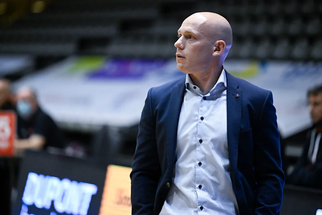 Liege's head coach Lionel Bosco pictured during a basketball match between Leuven Bears and Liege Basket, Tuesday 18 January 2022 in Liege, on day 15 of the National Round Belgium in the 'BNXT League' Belgian first division basket championships. BELGA PHOTO LAURIE DIEFFEMBACQ