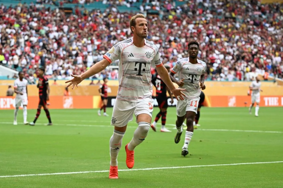 Bayern Munich's English forward #09 Harry Kane celebrates after scoring his team's second goal during the FIFA Club World Cup 2025 round of 16 football match between Brazil's Flamengo and Germany's Bayern Munich at the Hard Rock Stadium in Miami on June 29, 2025. PATRICIA DE MELO MOREIRA / AFP