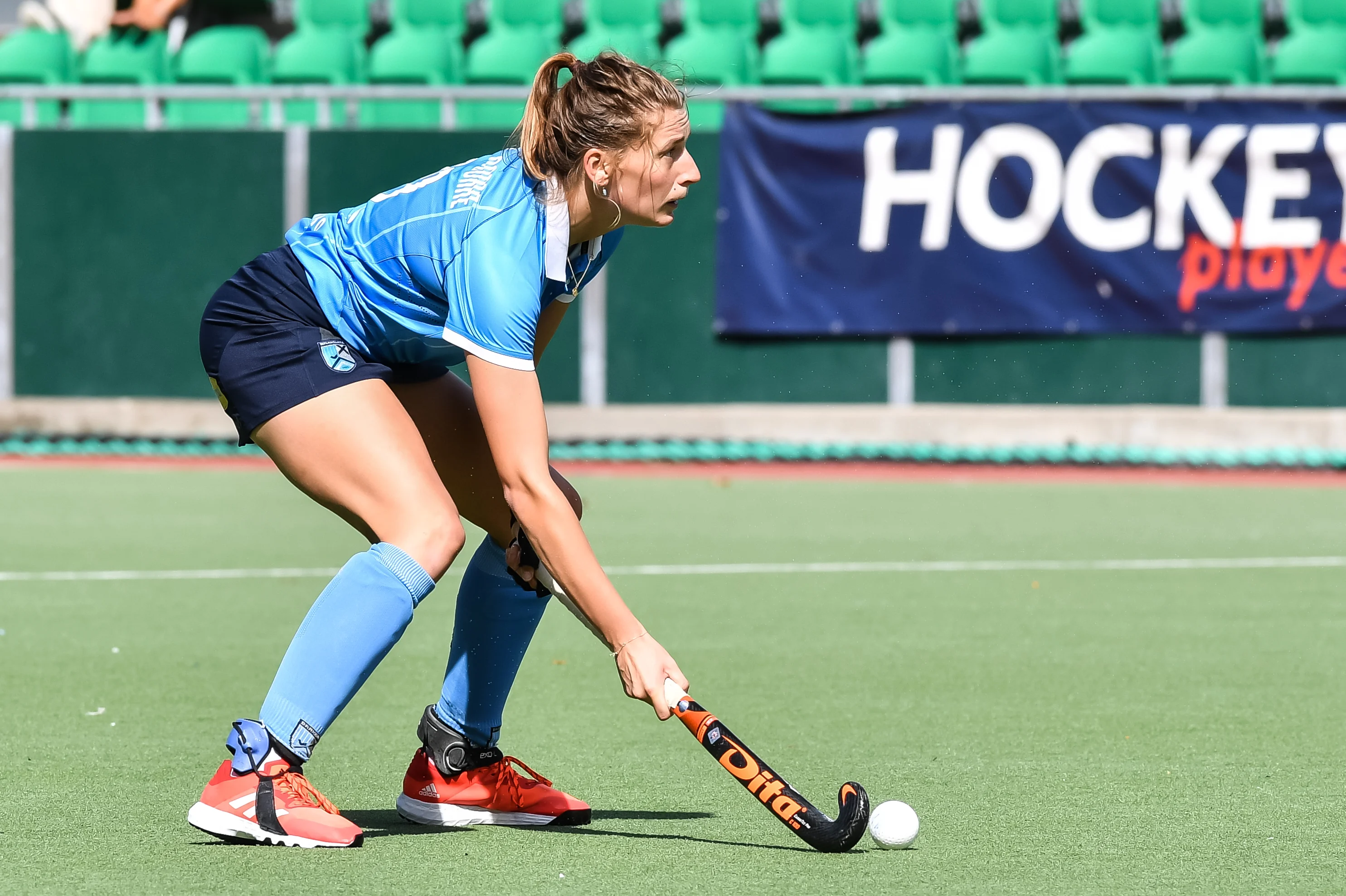 22 Braxgata's Stephanie Vanden Borre pictured during a hockey game between Waterloo Ducks HC and Braxgata, Sunday 4 September 2022 in Waterloo, on day 1 of the Belgian Women Hockey League season 2022-2023. BELGA PHOTO JILL DELSAUX