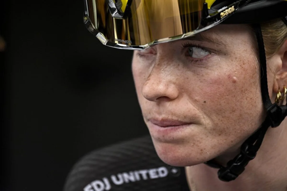FDJ-SUEZ team's Dutch rider Demi Vollering reacts during the warm up before the 4th stage (out of 9) of the fourth edition of the Women's Tour de France cycling race, 130.7 km from Saumur to Poitiers, in Poitiers, western France on July 29, 2025. JULIEN DE ROSA / AFP