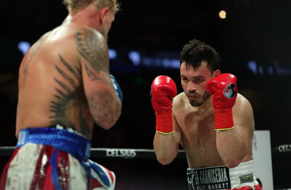 USA's Jake Paul (L) and Mexico's Julio Cesar Chavez Jr. fight during their cruiserweight boxing bout at the Honda Center in Anaheim, California, on June 28, 2025. Patrick T. Fallon / AFP