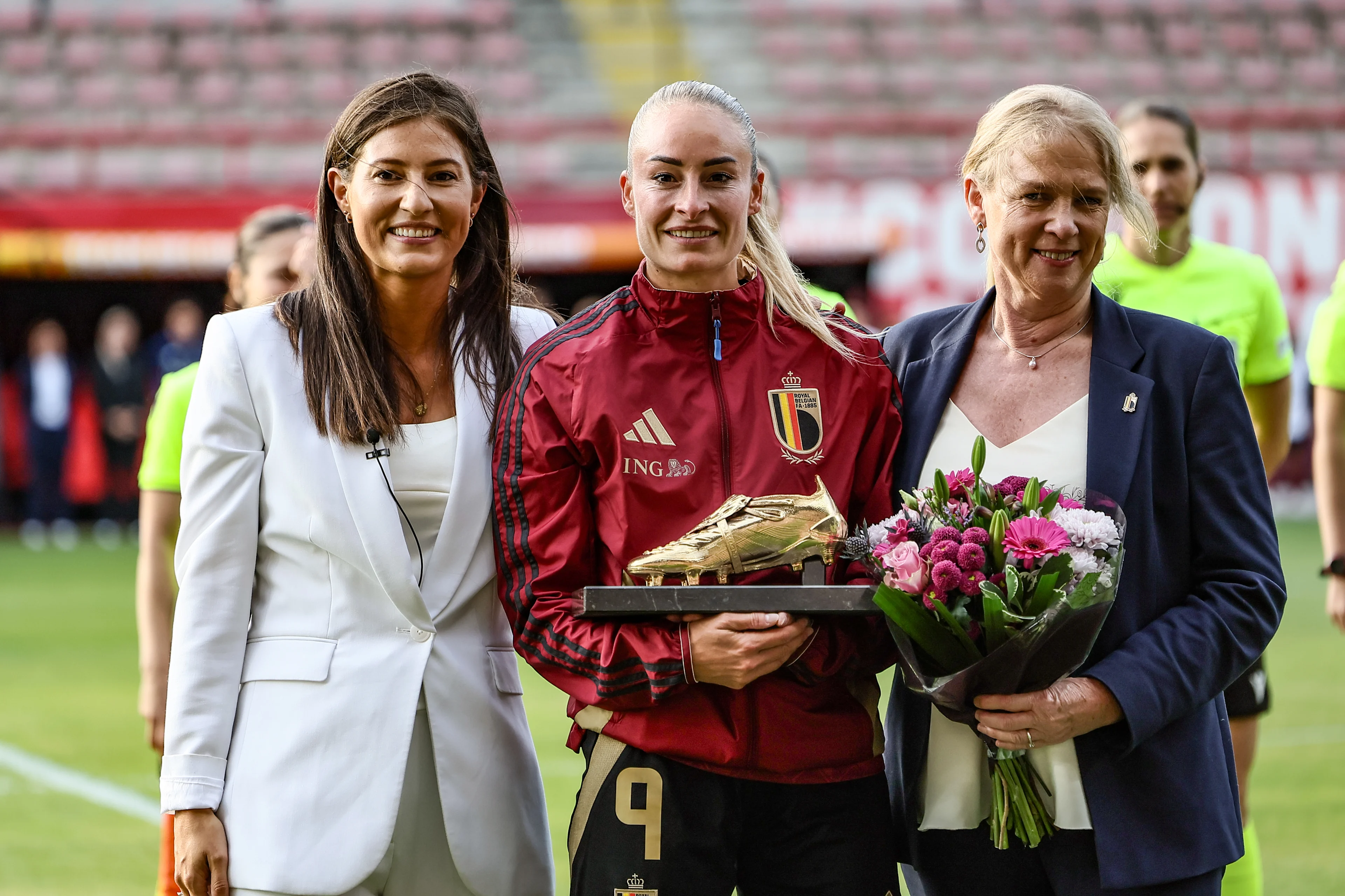 Belgium's Tessa Wullaert (C) pictured before a friendly soccer game between the national teams of Belgium (Red Flames) and Greece, on Thursday 26 June 2025 in Brussels. The Flames are preparing for the UEFA Women's Euro 2025 tournament, starting next week. BELGA PHOTO BRUNO FAHY