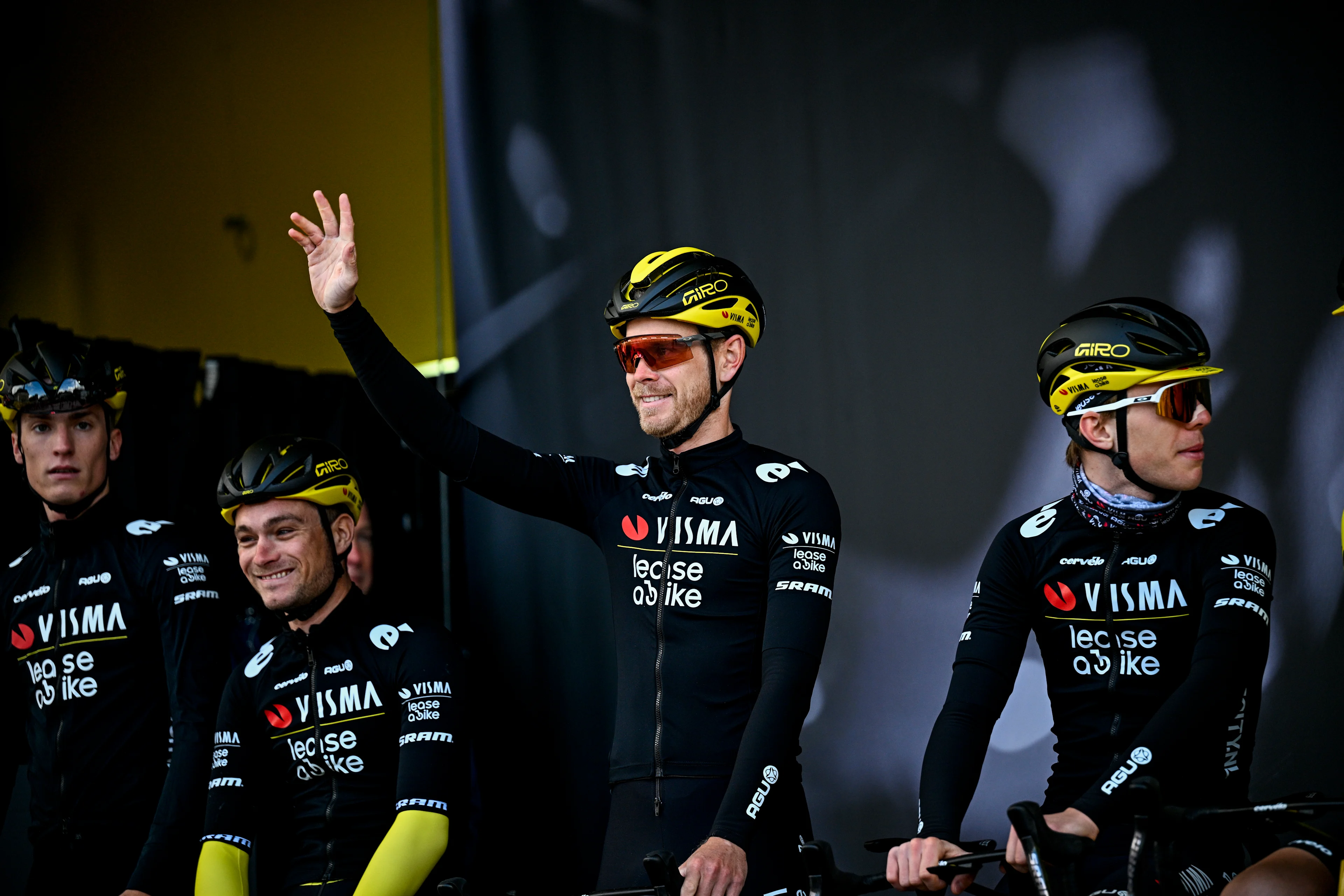 Belgian Julien Vermote of Team Visma-Lease a Bike pictured at the start of the men's race of the 'La Fleche Wallonne', one day cycling race (Waalse Pijl - Walloon Arrow), 199 km from Charleroi to Huy, Wednesday 17 April 2024. BELGA PHOTO JASPER JACOBS