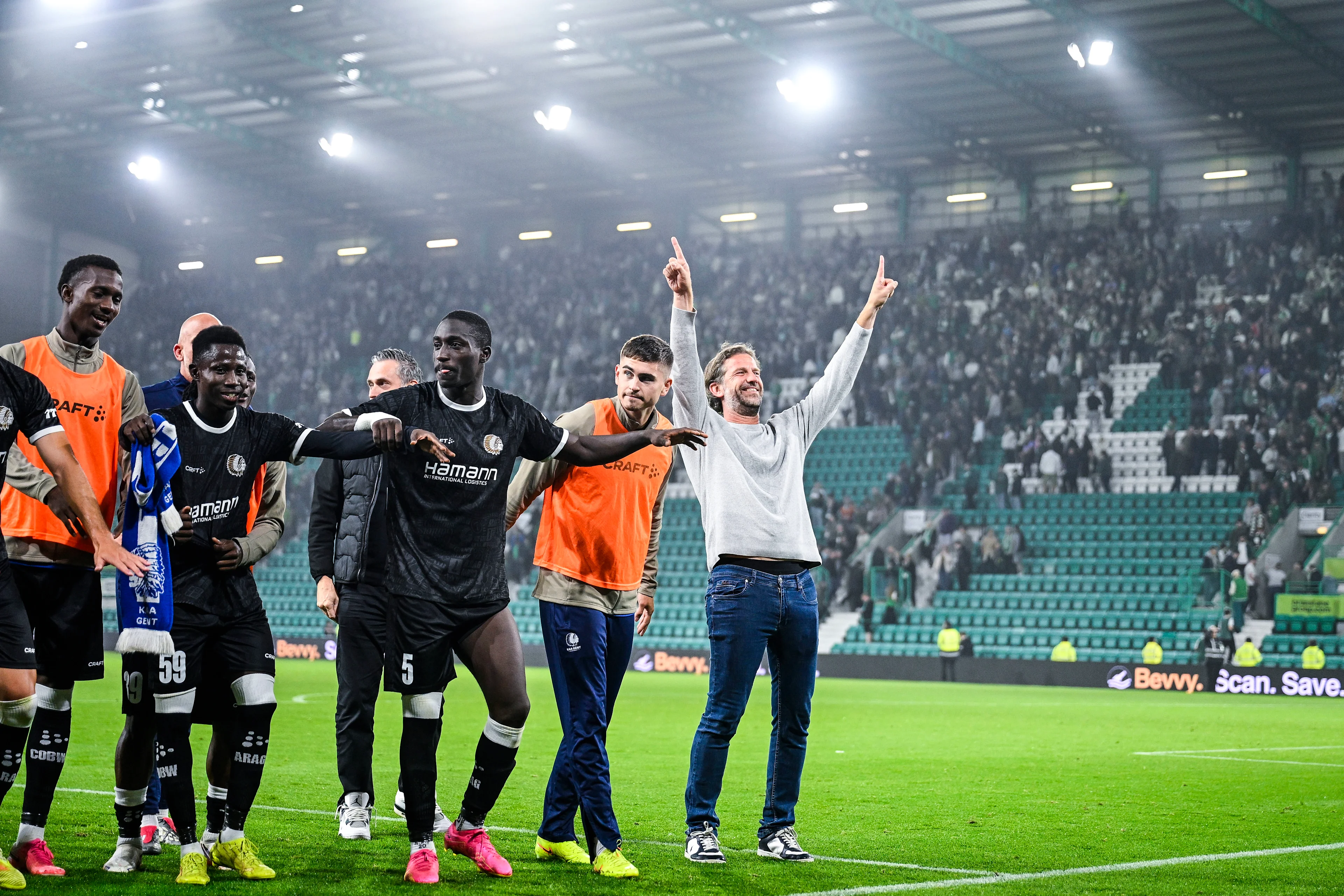 Gent's head coach Rik De Mil celebrates after winning a soccer game between Scottish team Hibernian FC and Belgian soccer team KAA Gent, Thursday 27 August 2026 in Edinburgh, on the return leg of the play-off round for the UEFA Conference League league phase. BELGA PHOTO TOM GOYVAERT